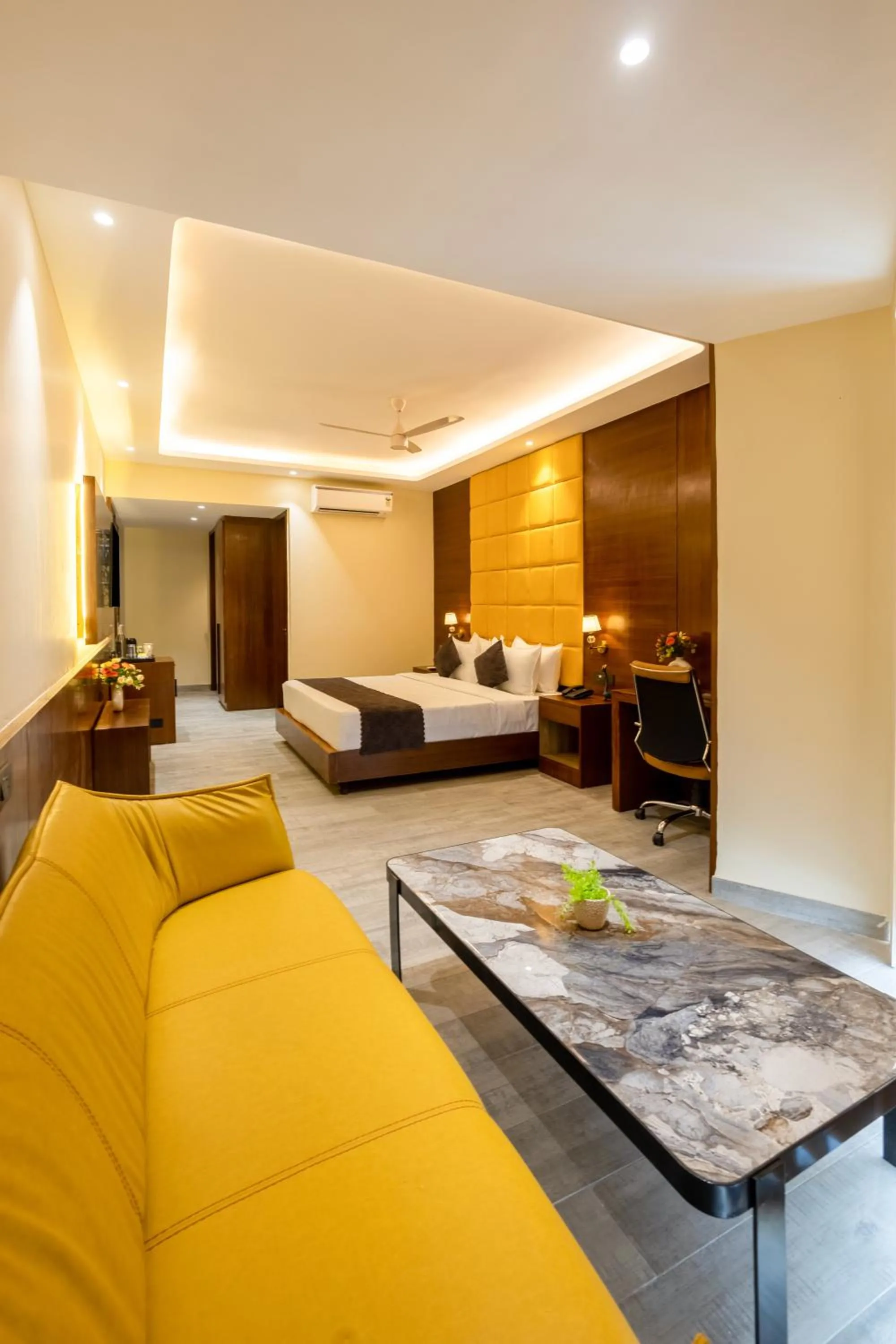 Bed in Saltstayz Premier - Manesar & Sector 86