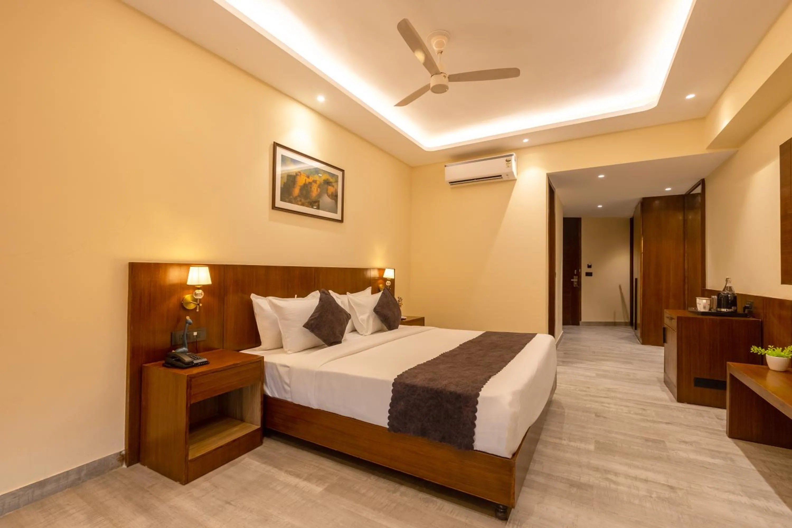 Bed in Saltstayz Premier - Manesar & Sector 86