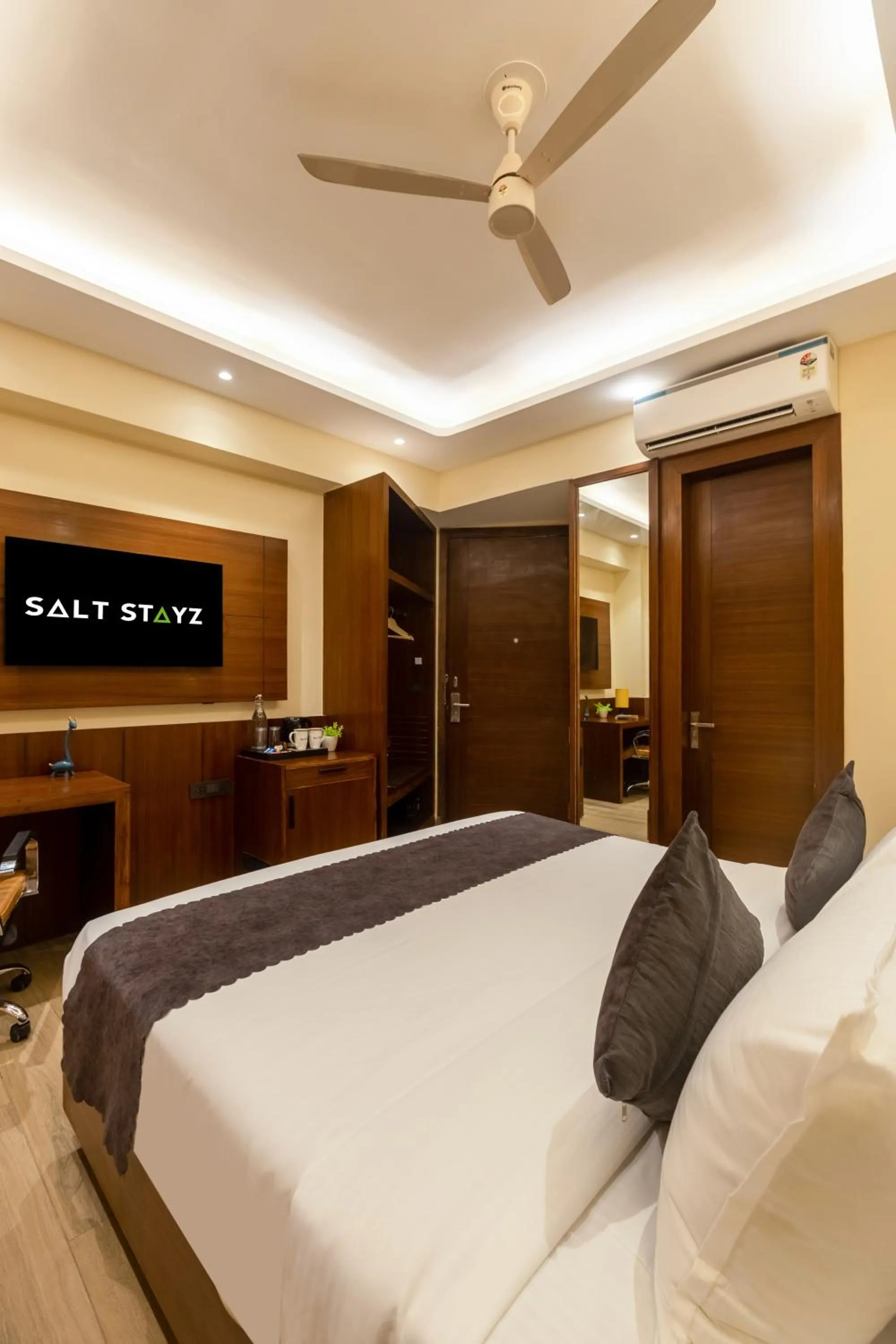 Bed in Saltstayz Premier - Manesar & Sector 86
