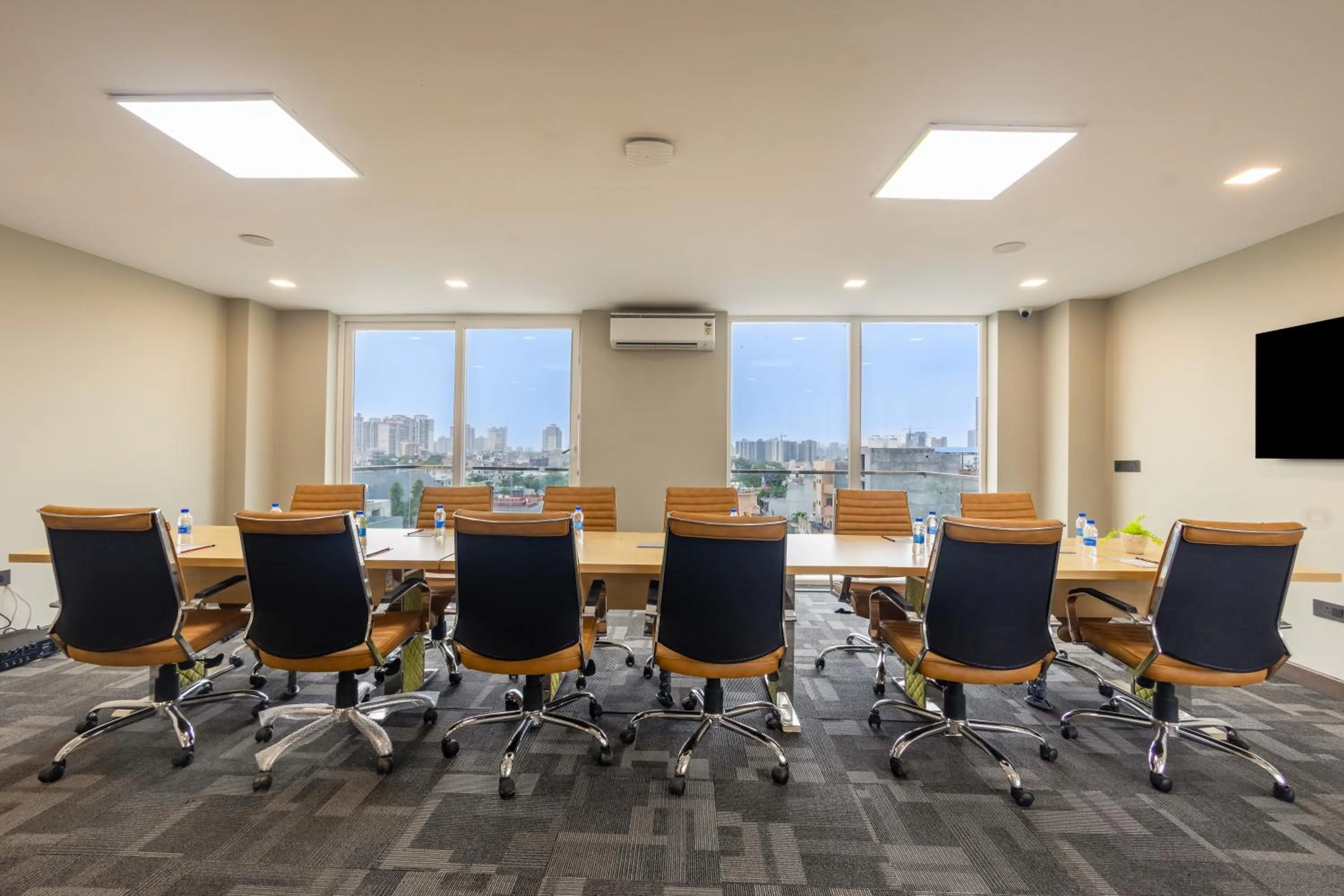 Communal lounge/ TV room in Saltstayz Premier - Manesar & Sector 86