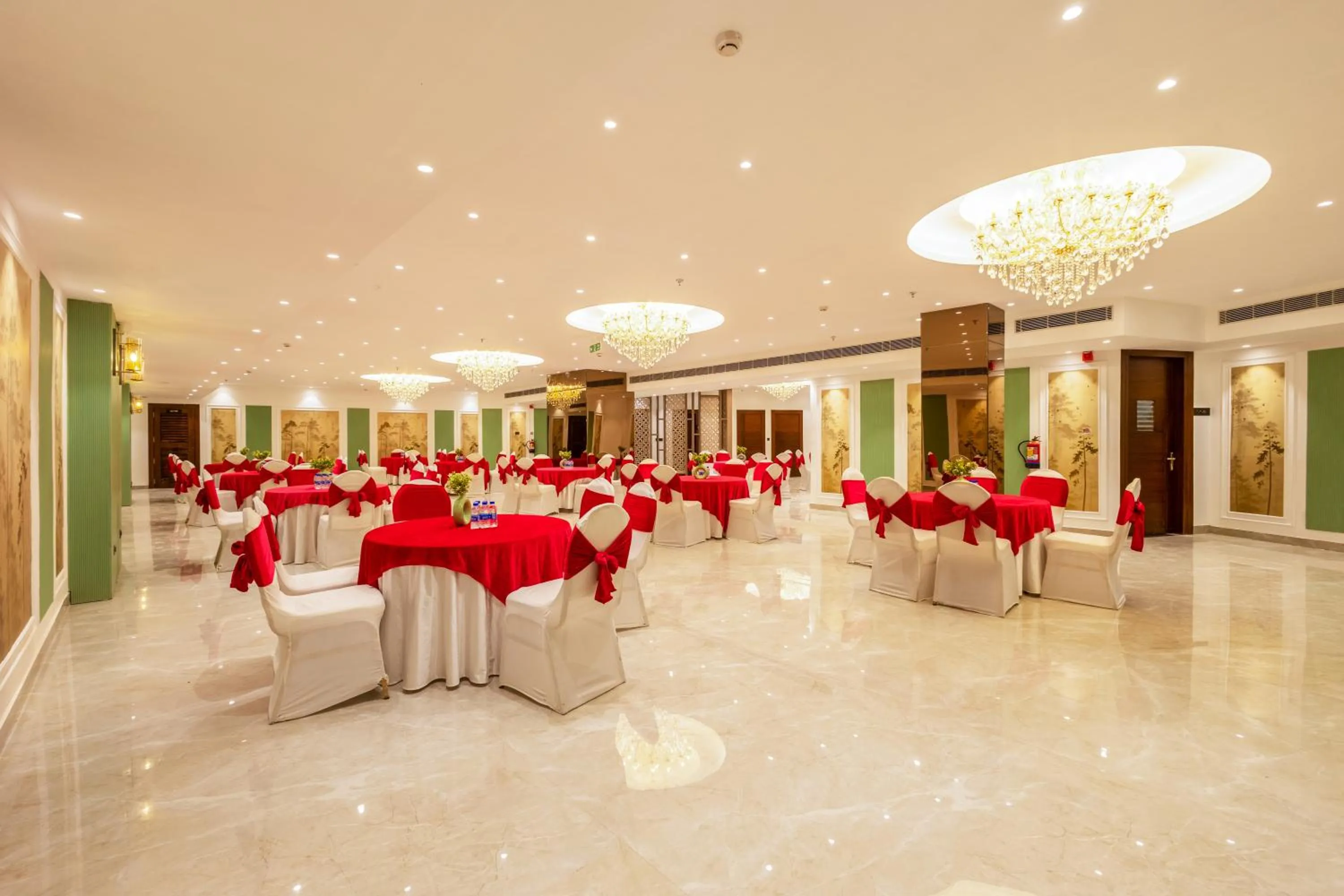 Banquet/Function facilities in Saltstayz Premier - Manesar & Sector 86