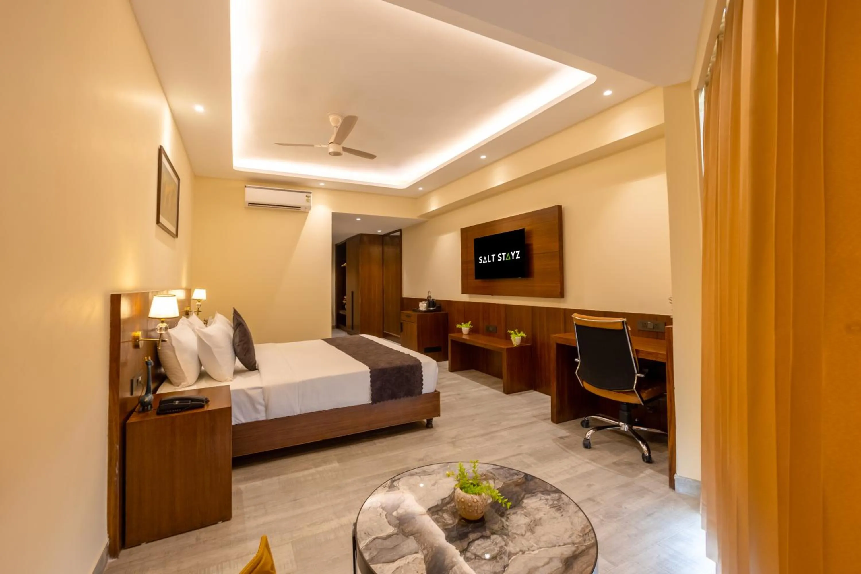 Bed in Saltstayz Premier - Manesar & Sector 86