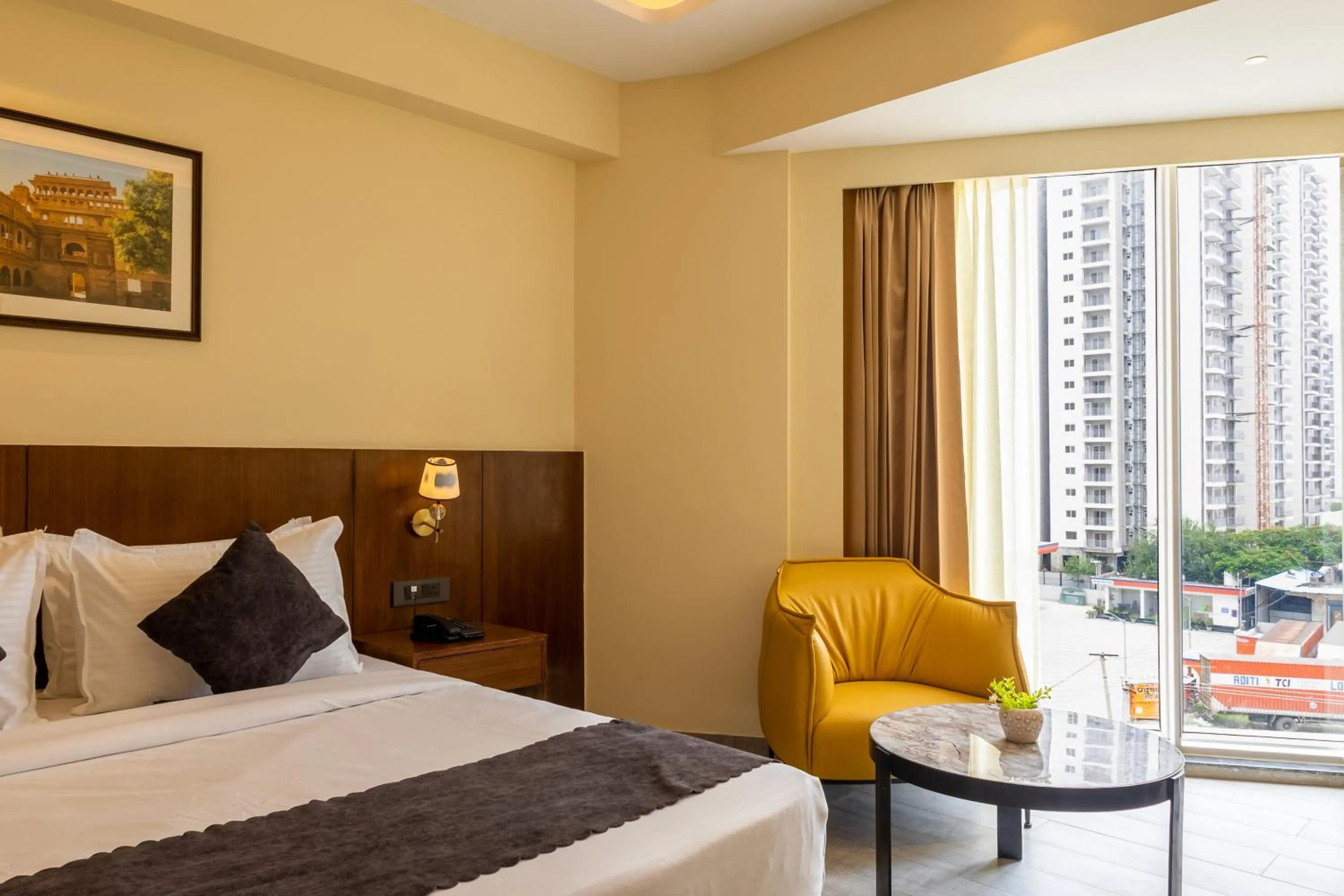 Bed in Saltstayz Premier - Manesar & Sector 86