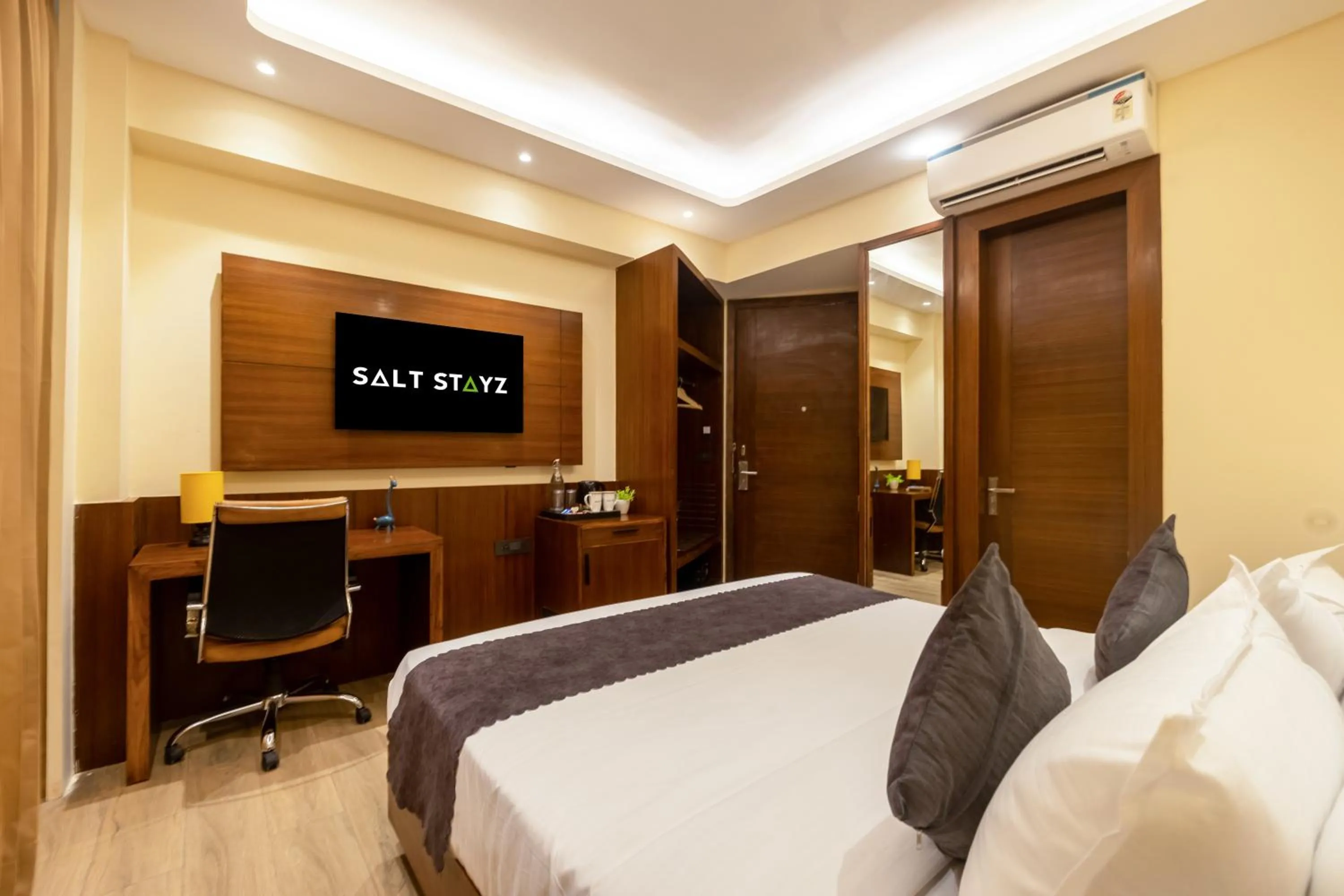 Bed in Saltstayz Premier - Manesar & Sector 86
