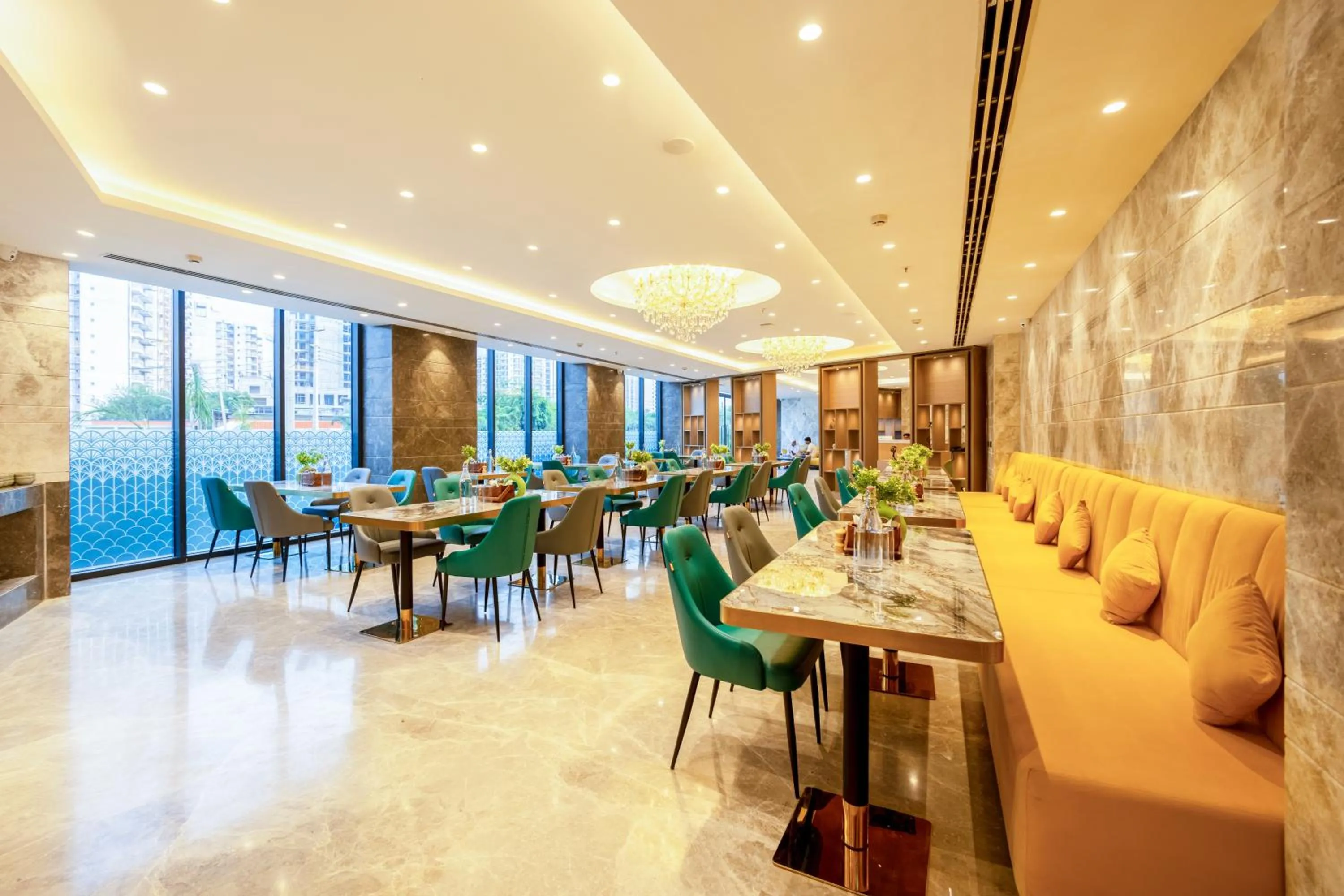 Restaurant/places to eat in Saltstayz Premier - Manesar & Sector 86