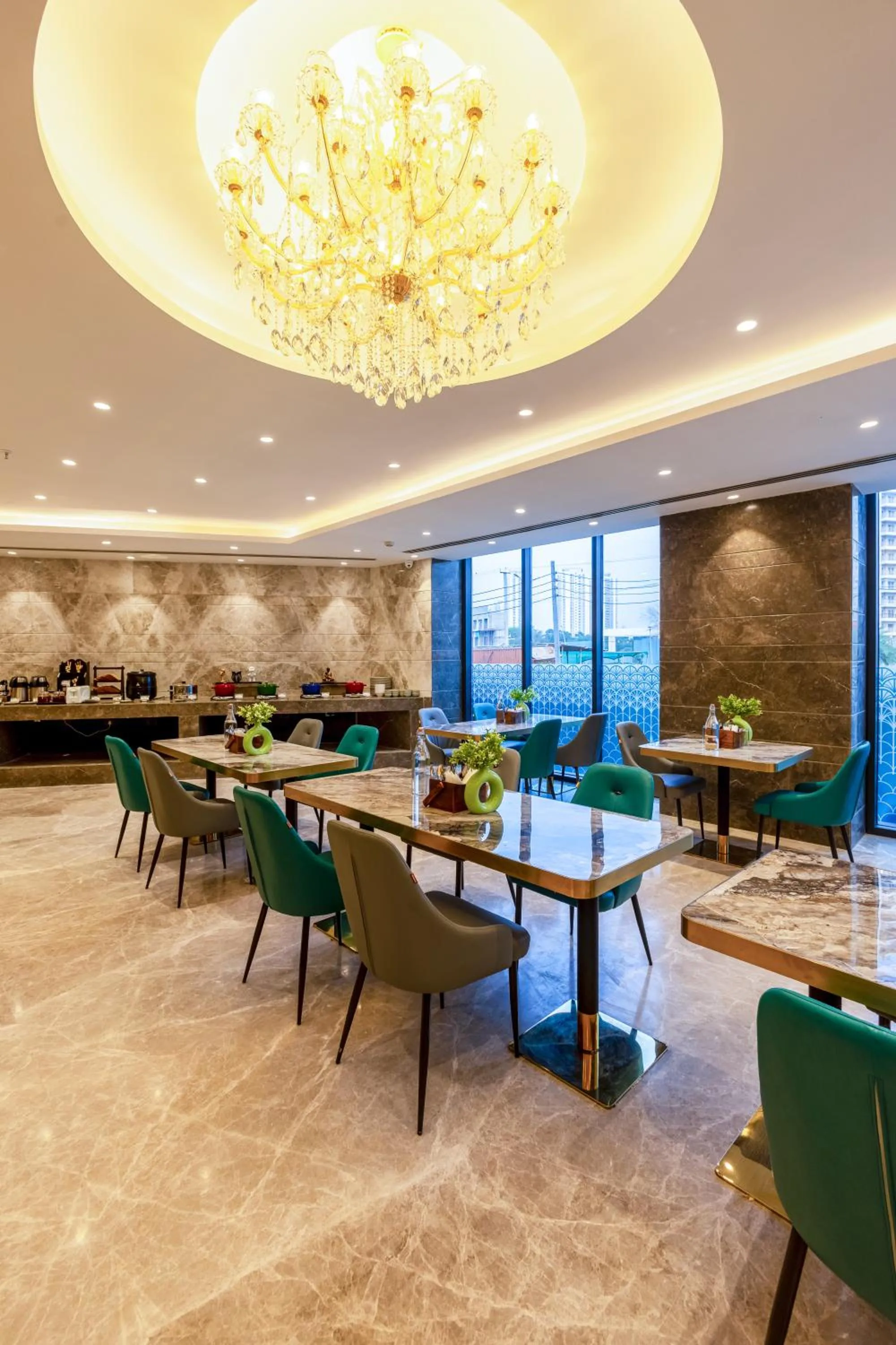 Restaurant/places to eat in Saltstayz Premier - Manesar & Sector 86