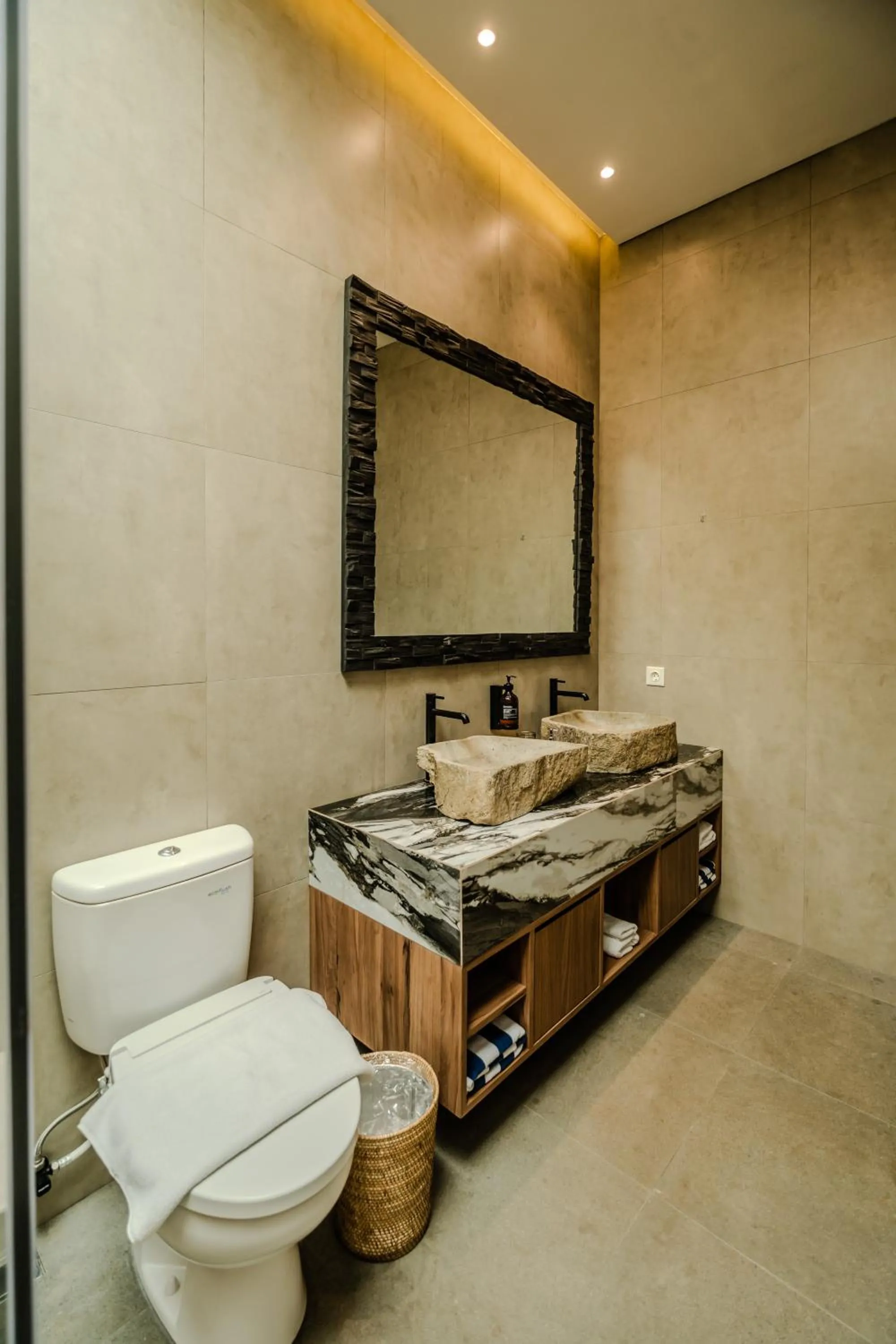 Toilet in Lawangkala Resort Ubud