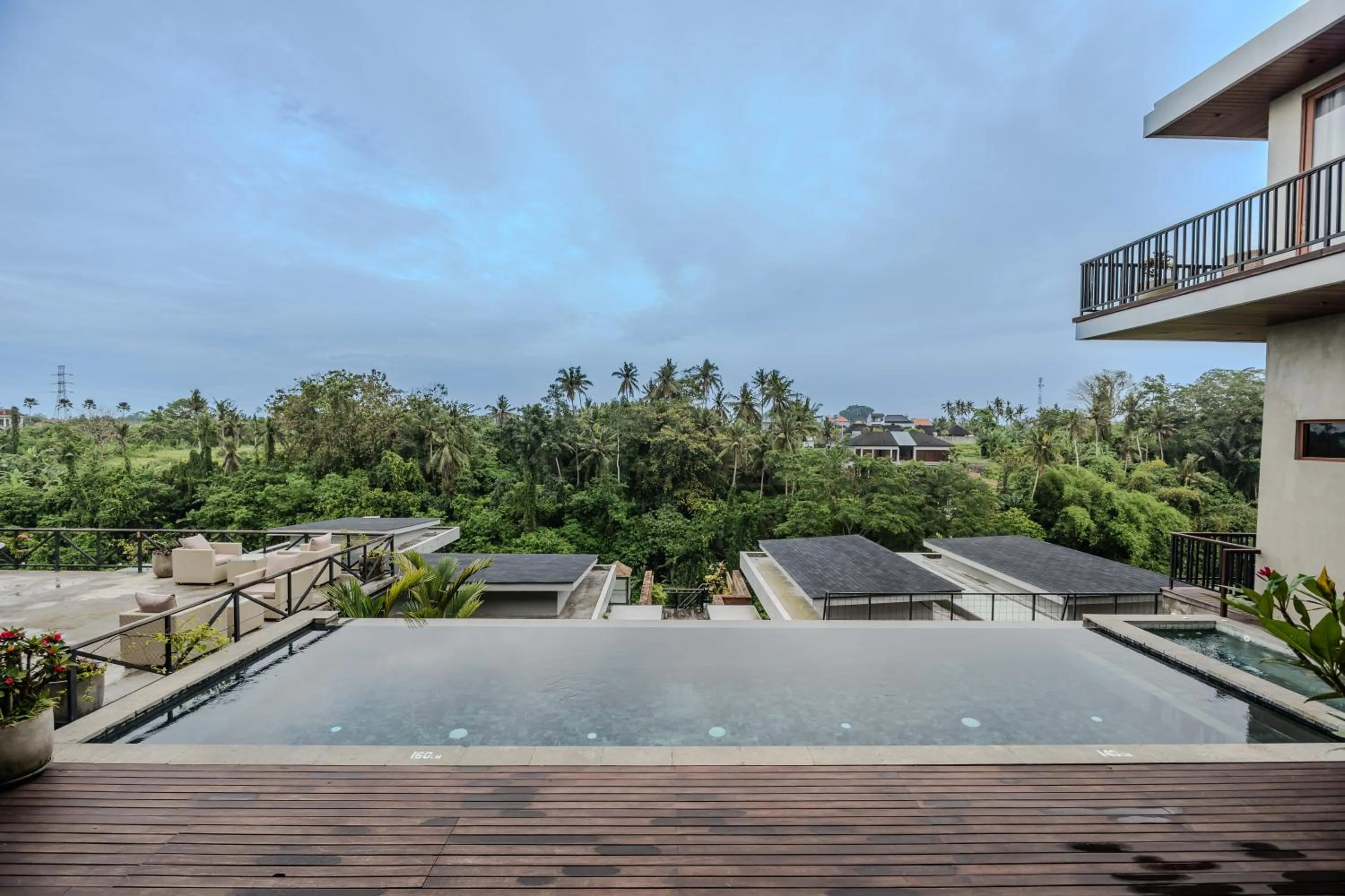 Swimming pool in Lawangkala Resort Ubud