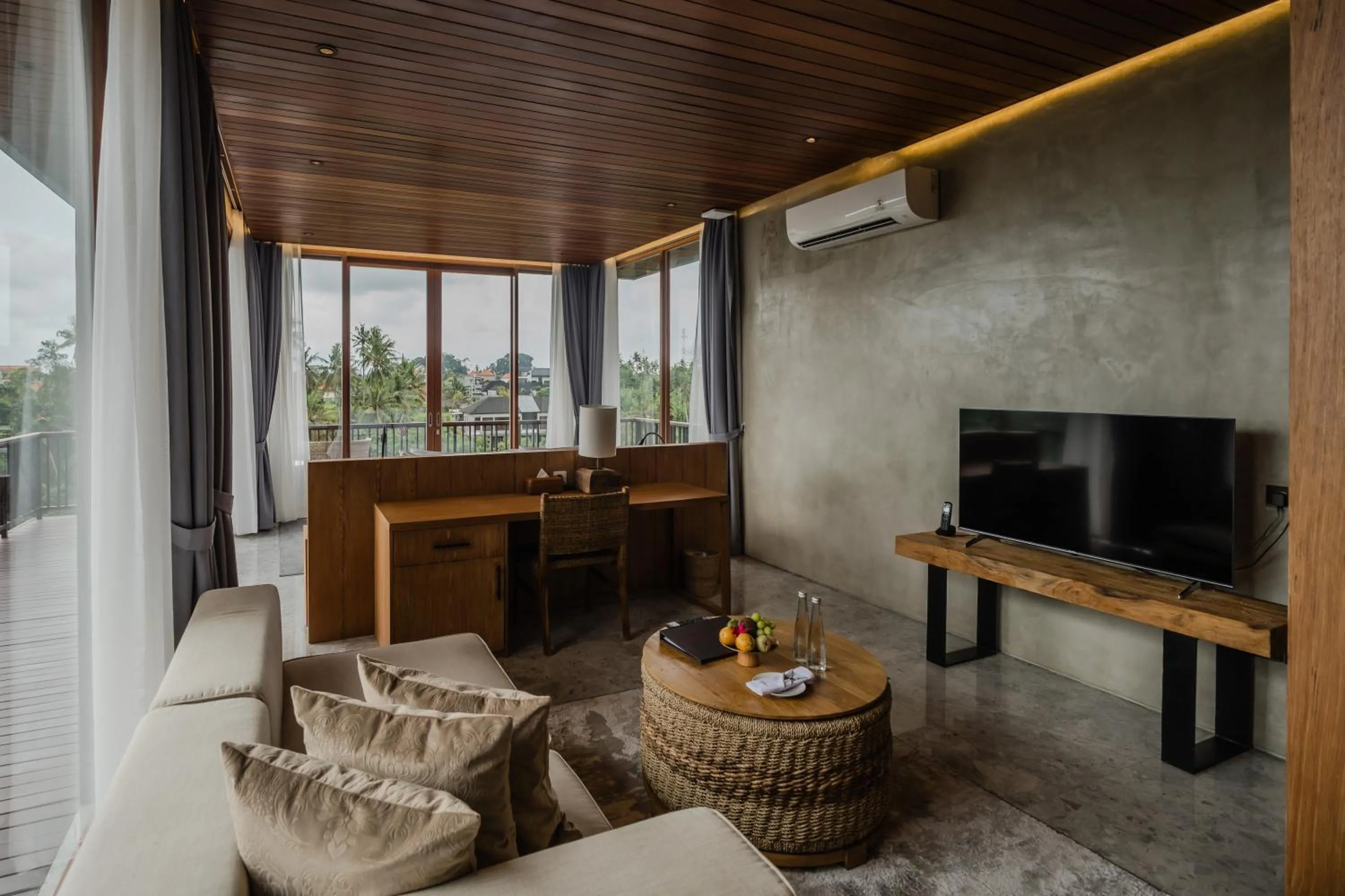 Communal lounge/ TV room in Lawangkala Resort Ubud