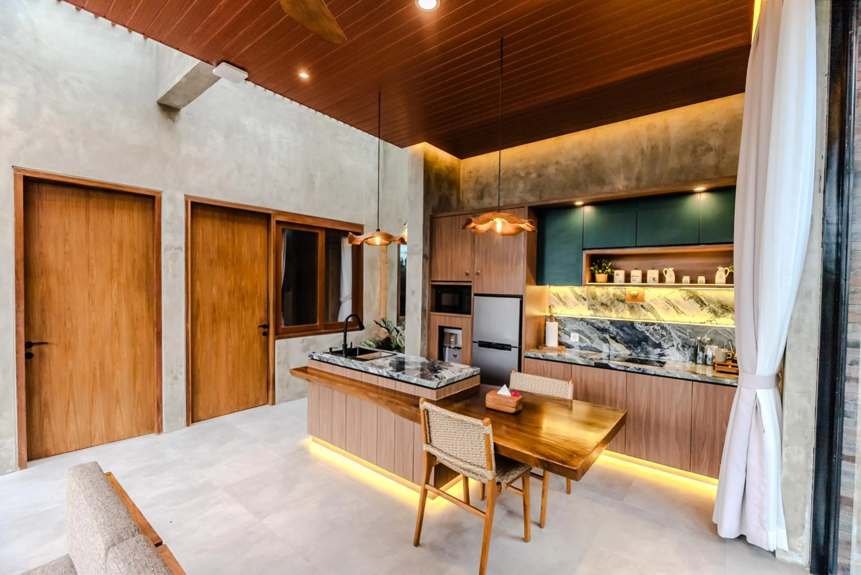 Kitchen or kitchenette in Lawangkala Resort Ubud