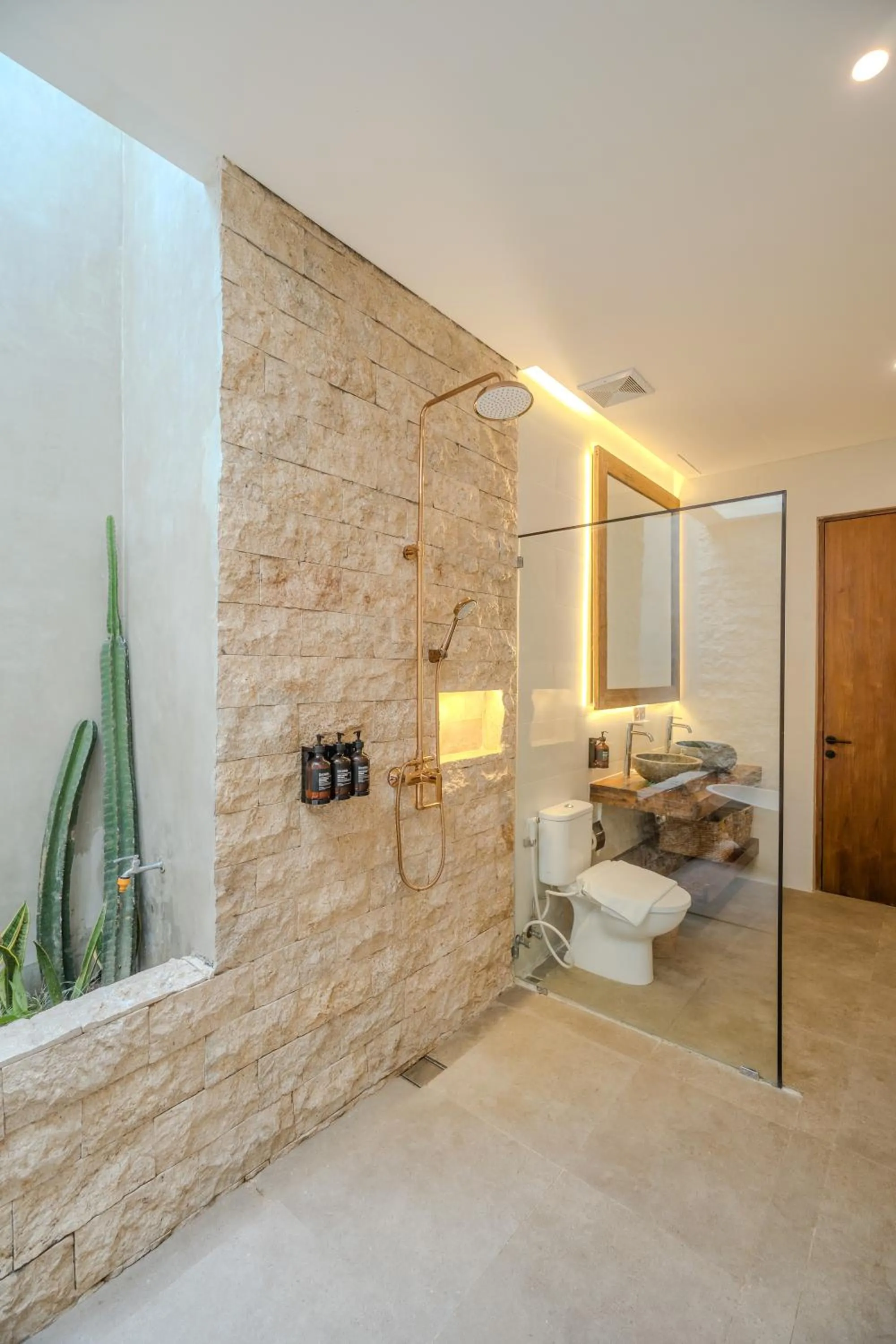 Bathroom in Lawangkala Resort Ubud
