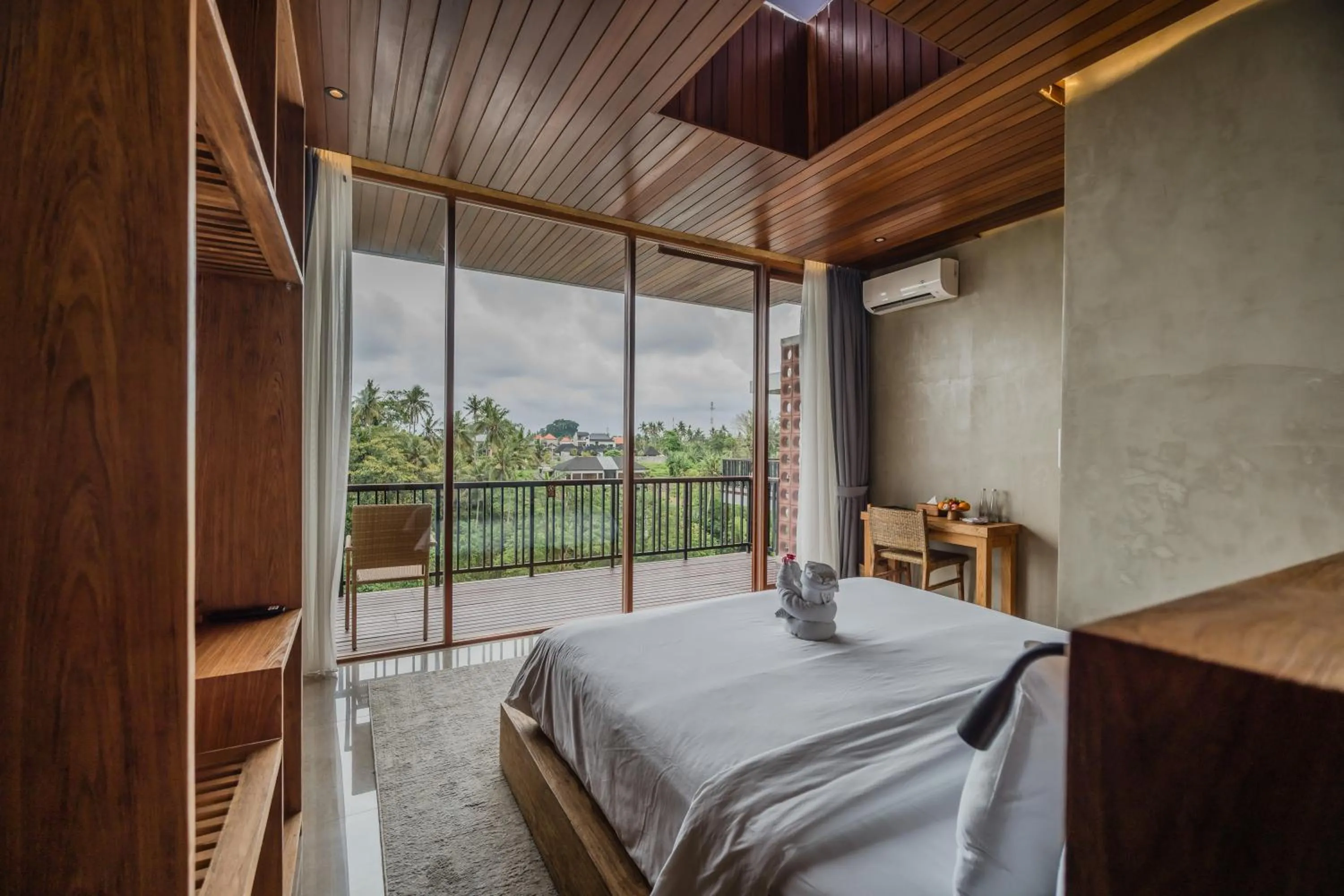 View (from property/room), Bed in Lawangkala Resort Ubud