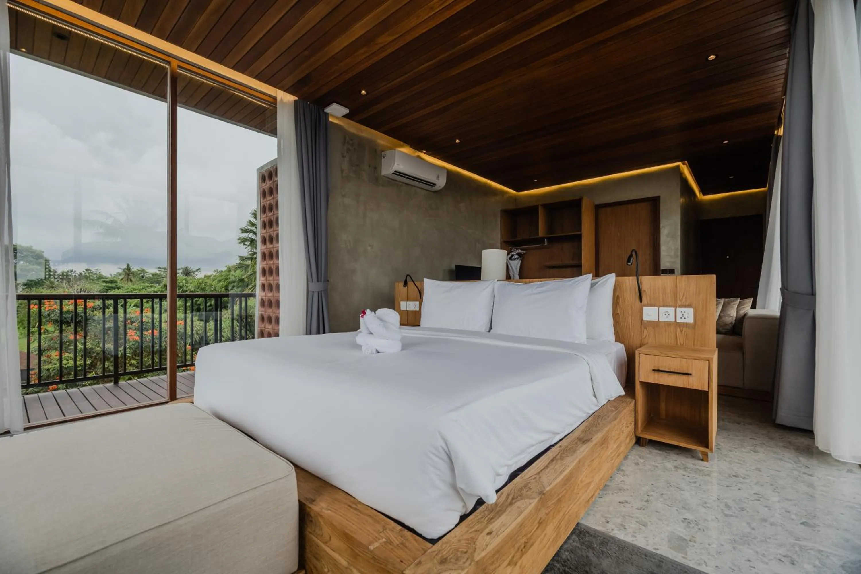 Bed in Lawangkala Resort Ubud