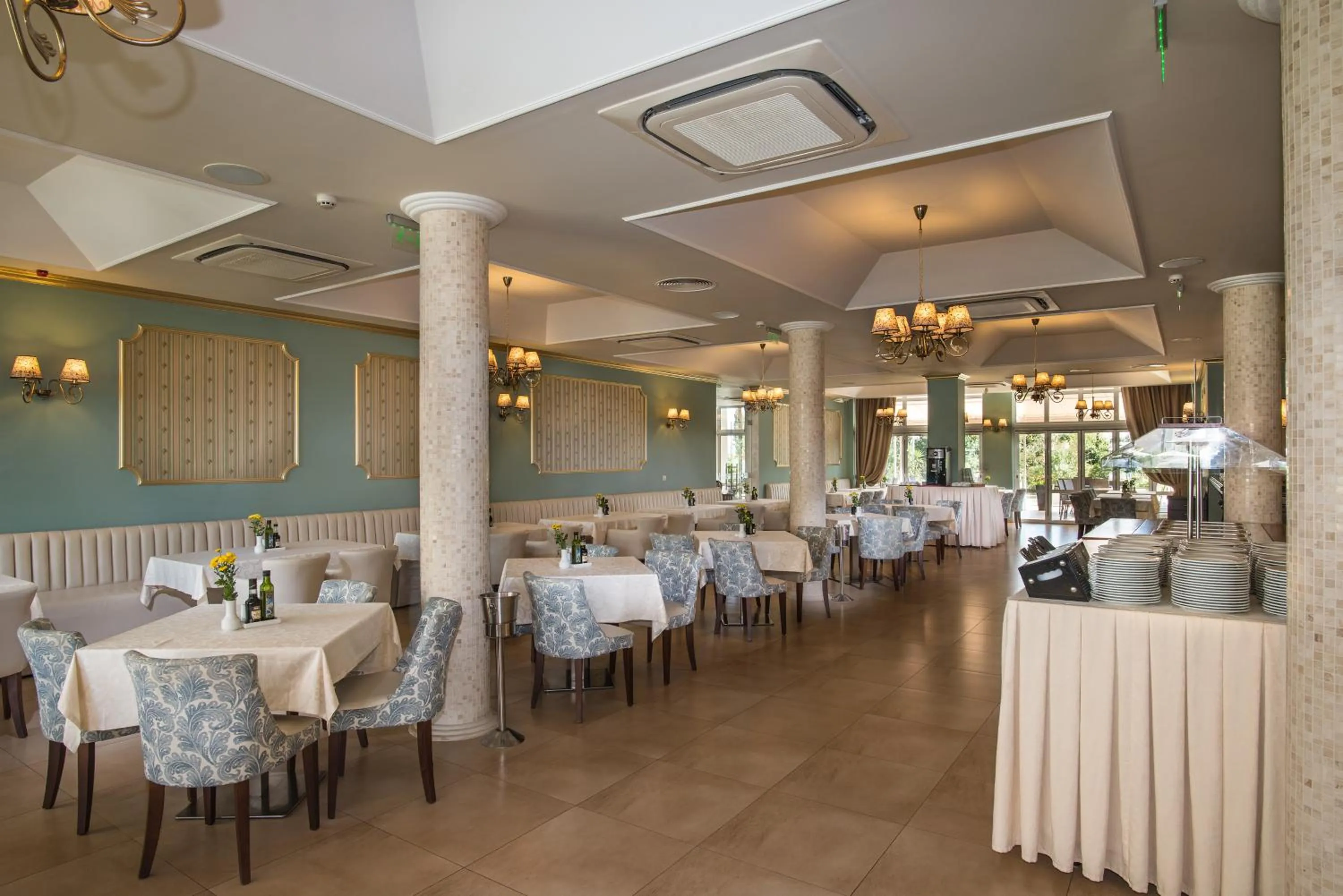 Restaurant/places to eat in Hotel Miramar Sozopol