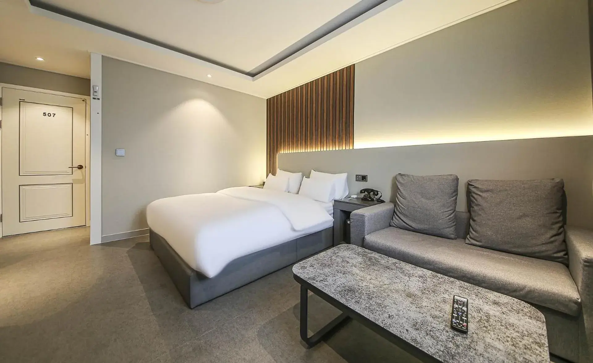 Bed in Chungju Browndot Cityhall Bed in Chungju Browndot Cityhall