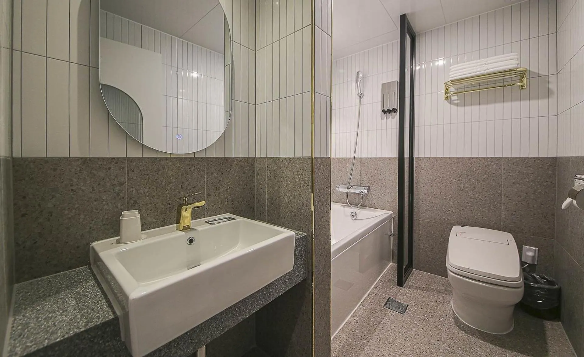 Bathroom in Chungju Browndot Cityhall