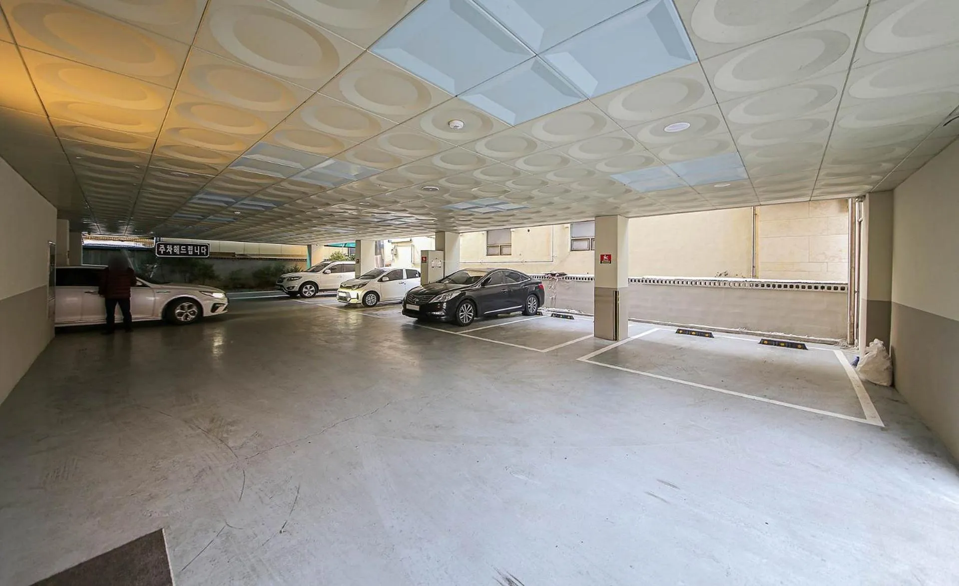 Parking in Chungju Browndot Cityhall