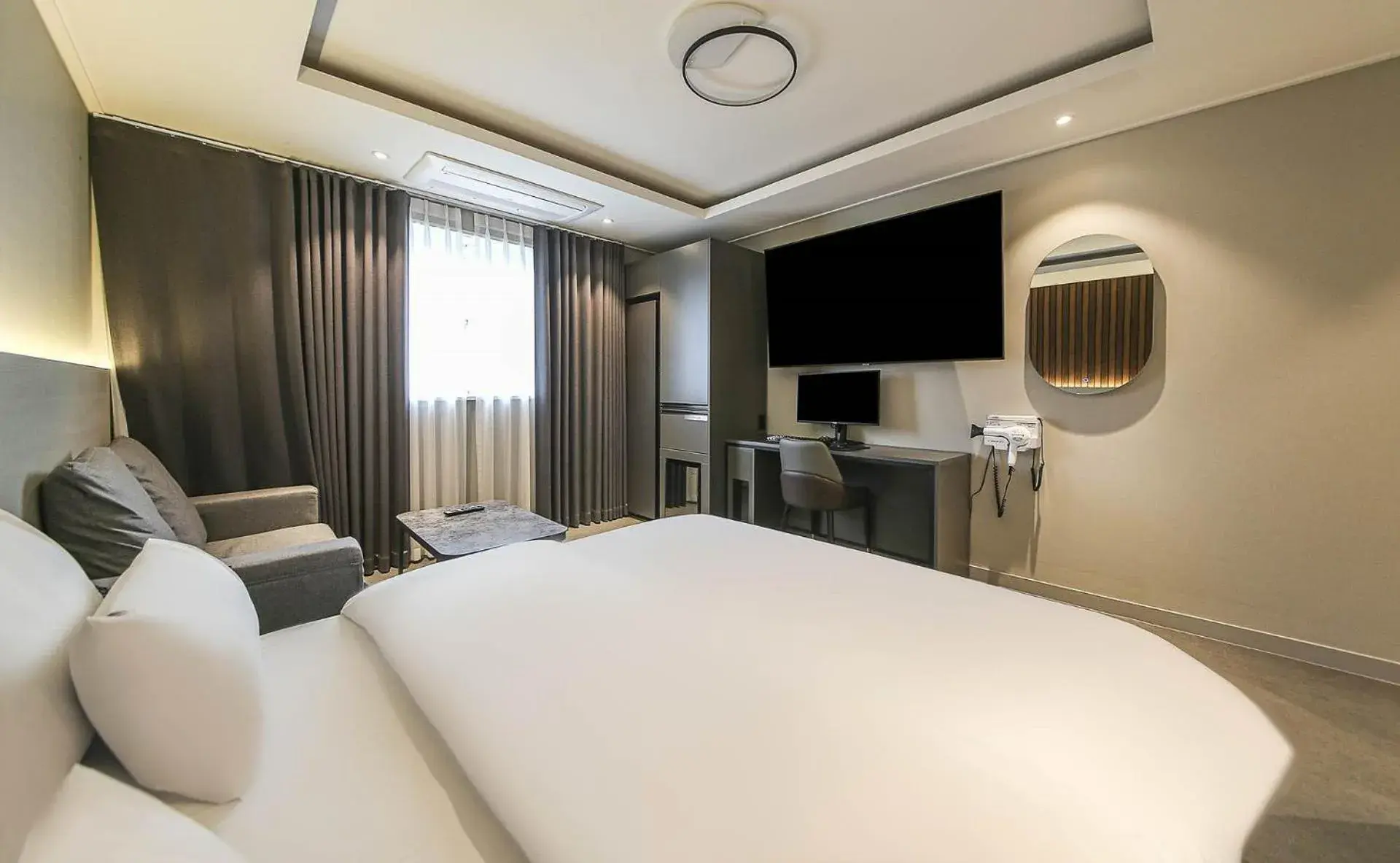 Bed in Chungju Browndot Cityhall Bed in Chungju Browndot Cityhall