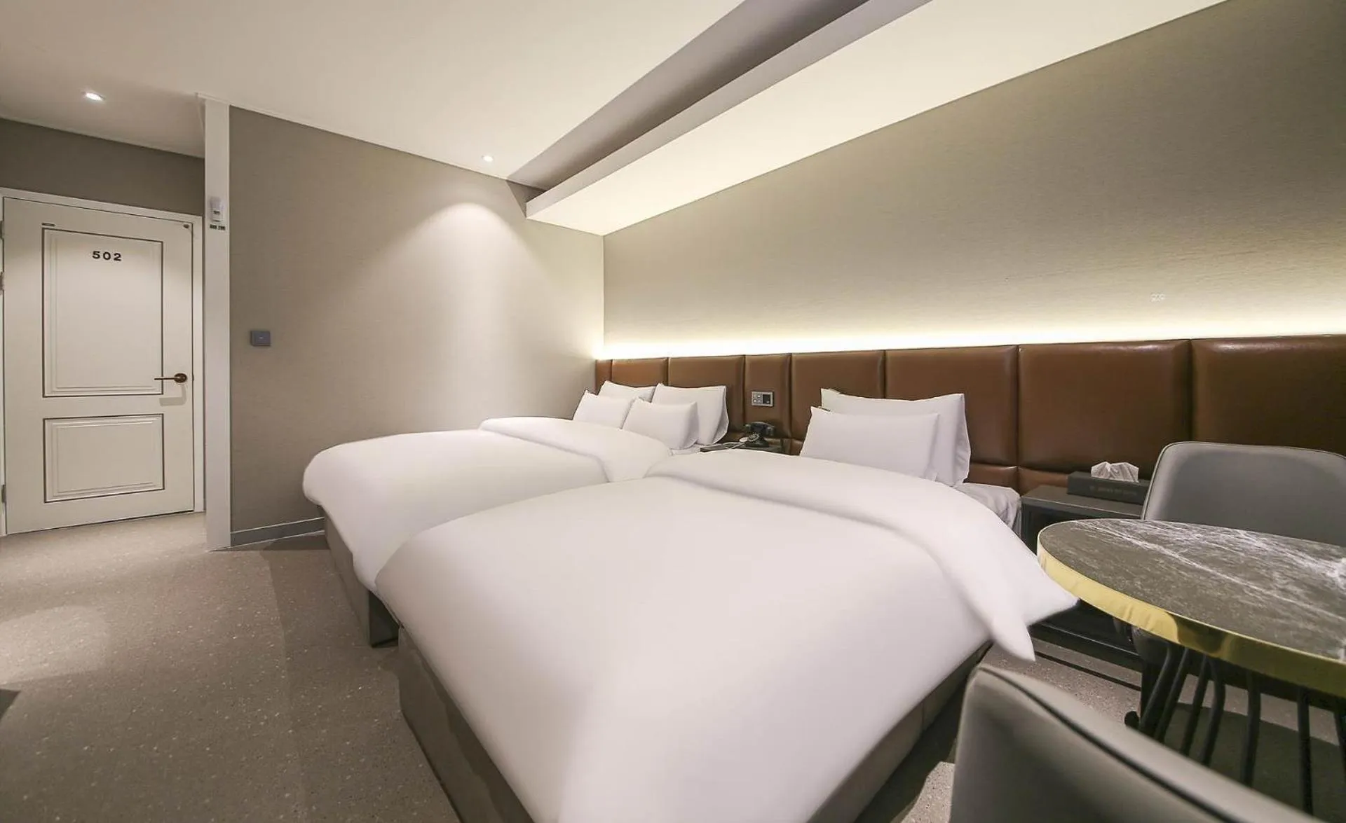 Bed in Chungju Browndot Cityhall