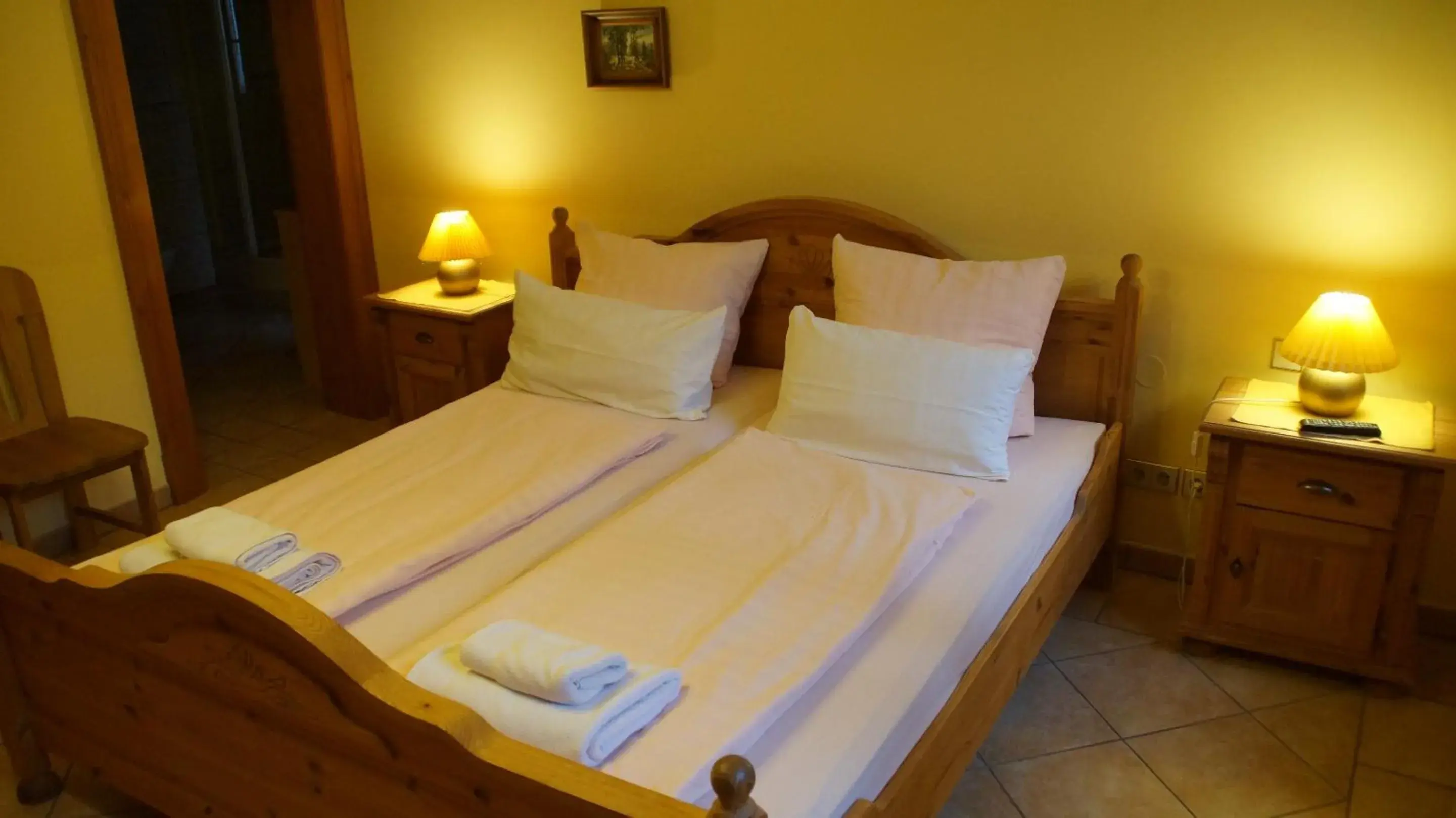 Bedroom, Bed in Gästehaus am Wasserturm Bedroom, Bed in Gästehaus am Wasserturm