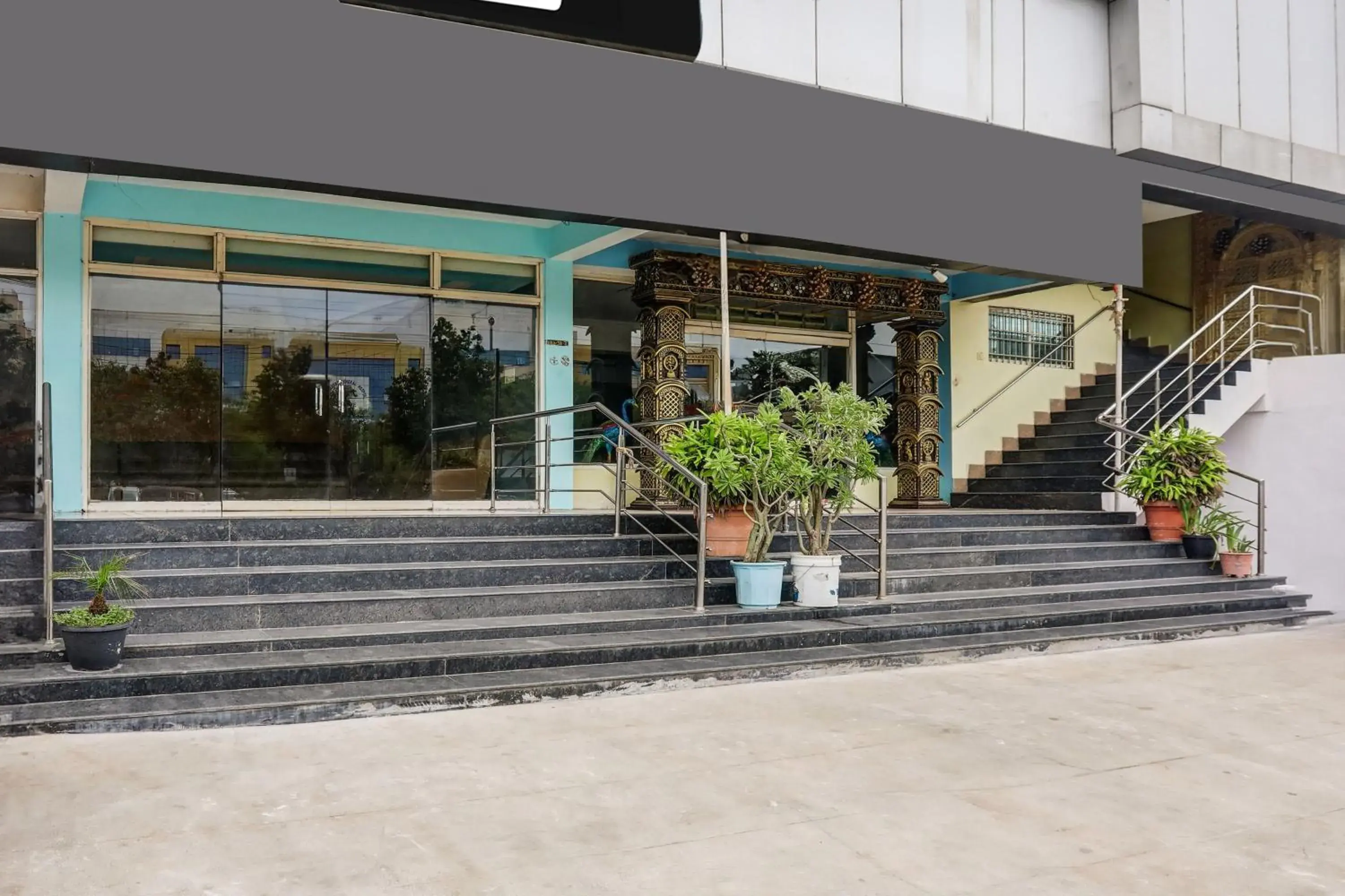 Facade/entrance in Super Collection O Nellore Subbareddy Government Hospital Formerly Hotel Rama Royal Facade/entrance in Super Collection O Nellore Subbareddy Government Hospital Formerly Hotel Rama Royal