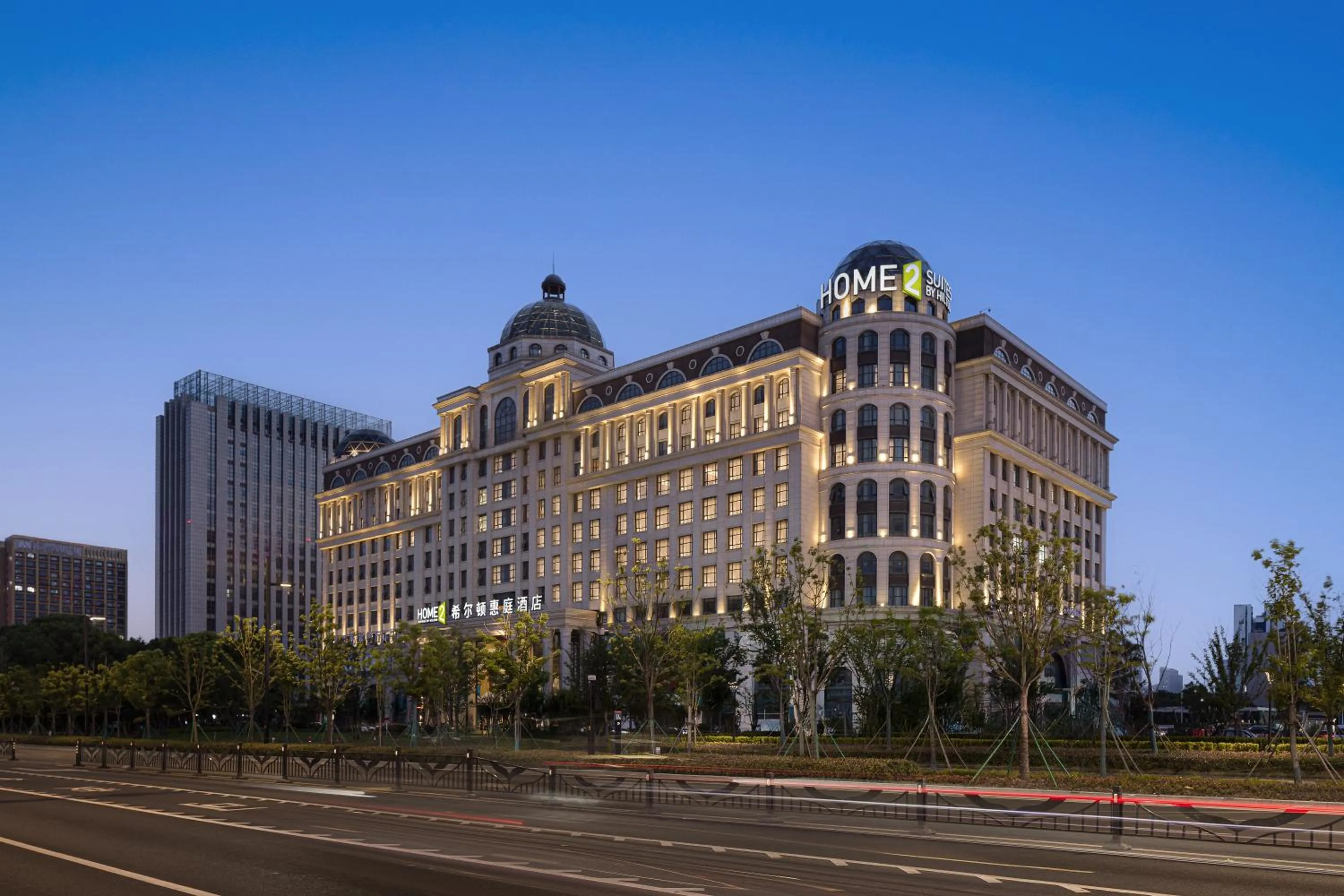 Home2 Suite by Hilton Nantong Vientiane City