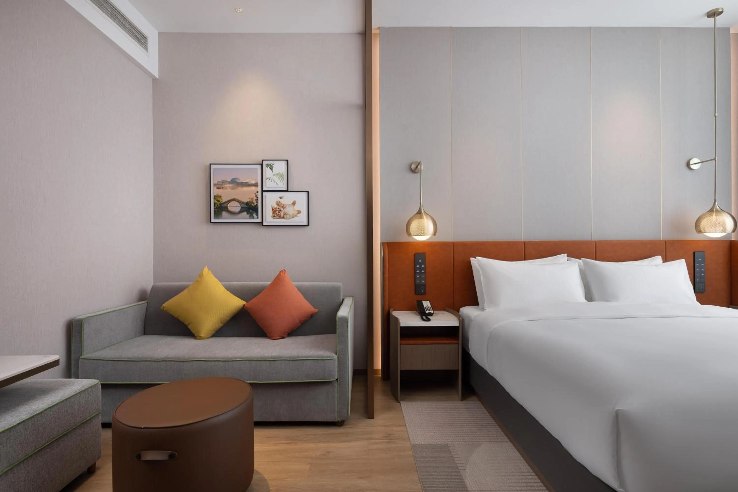 Bed in Home2 Suite by Hilton Nantong Vientiane City