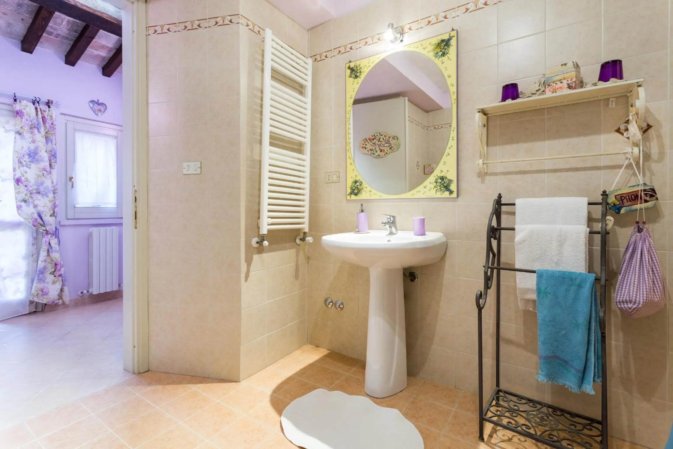 Bathroom in Bed and Breakfast Sognando Te