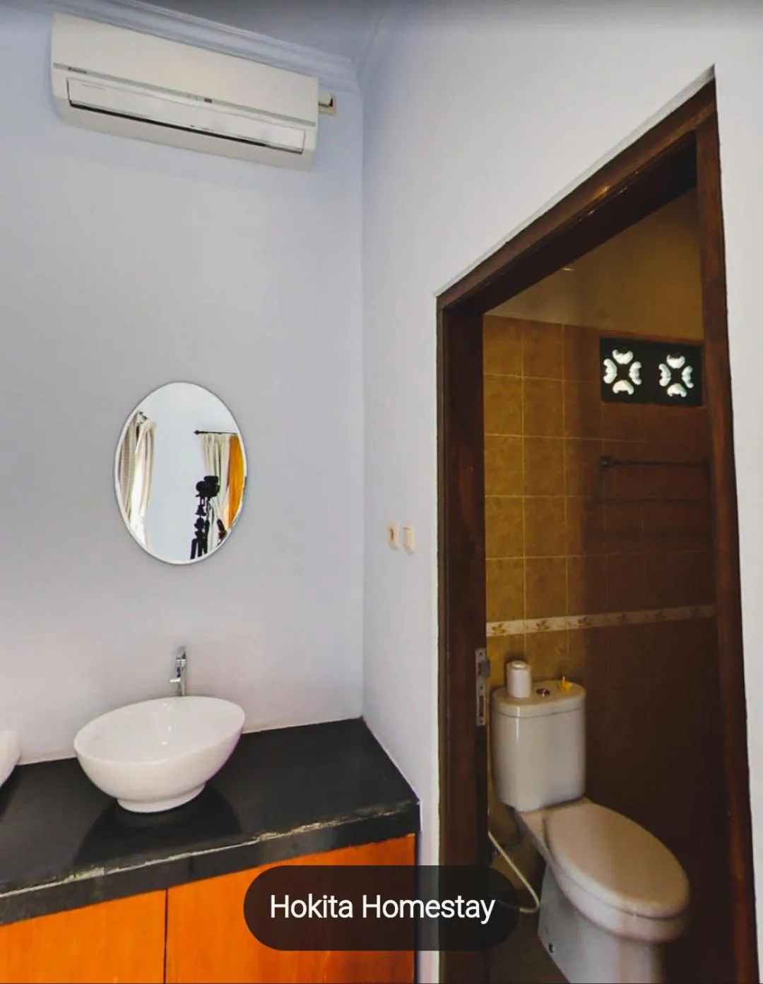 Toilet in Hokita Home Stay