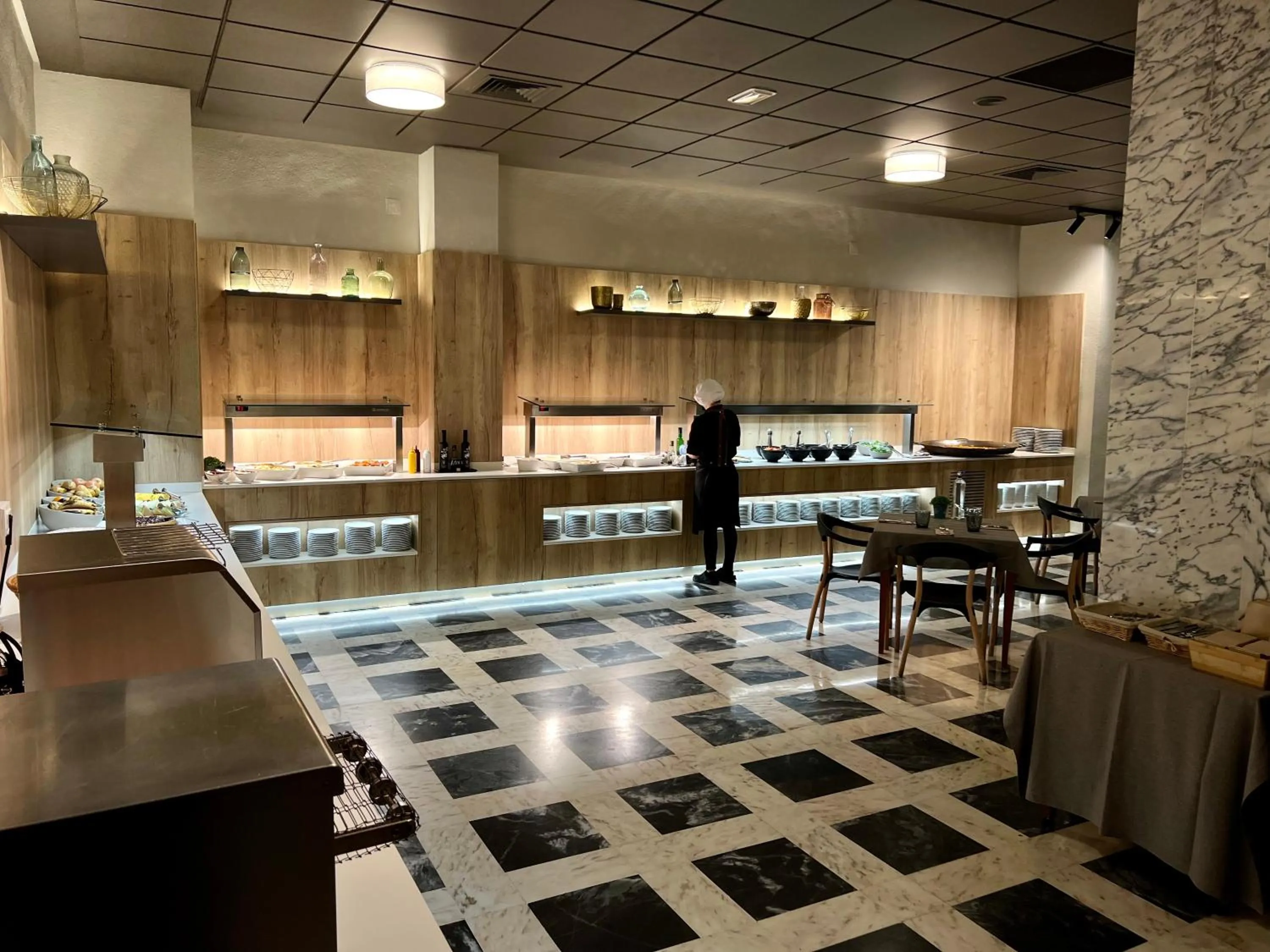 Buffet breakfast in Turia Valencia