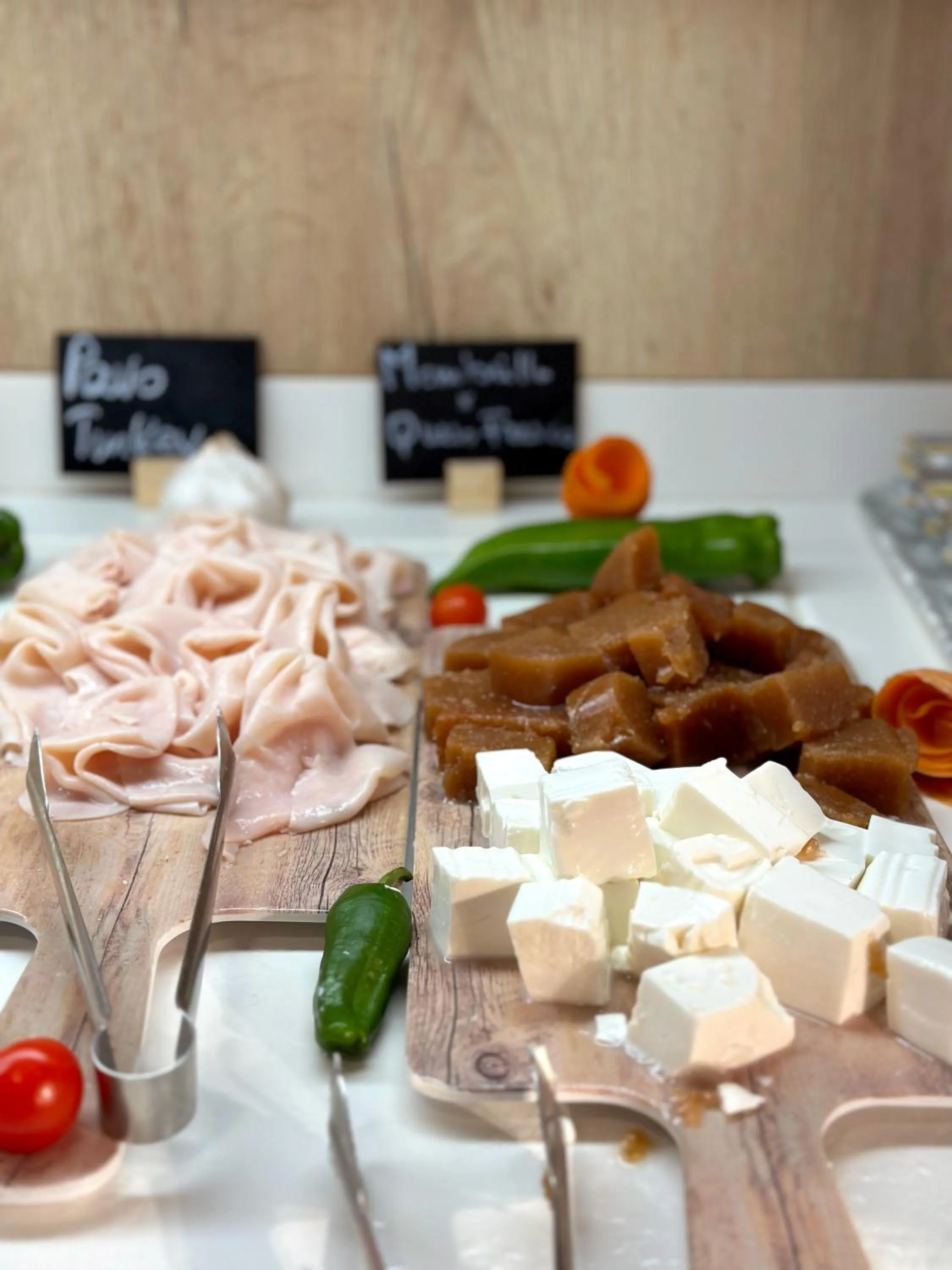 Food and drinks in Turia Valencia