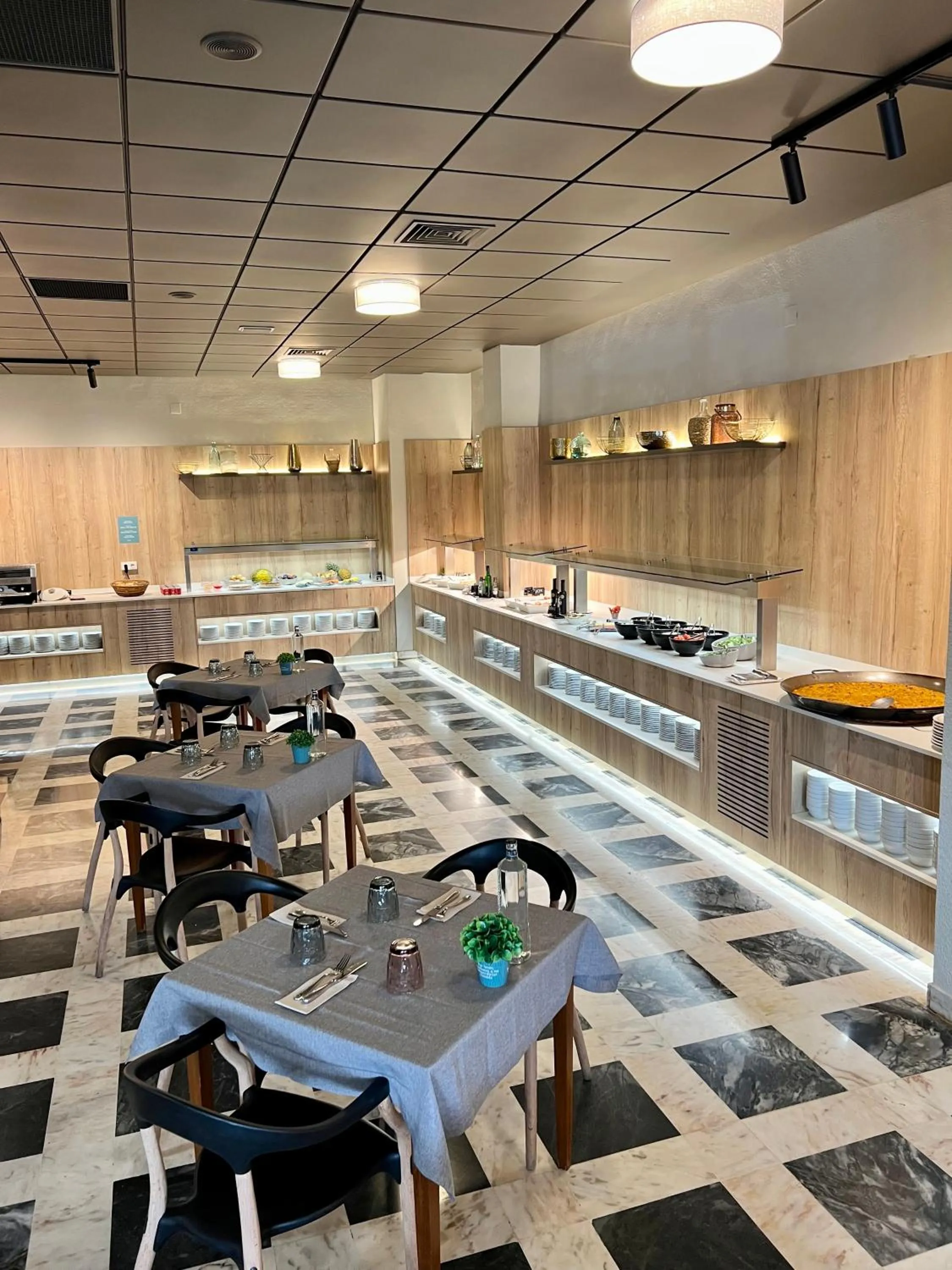 Restaurant/places to eat in Turia Valencia