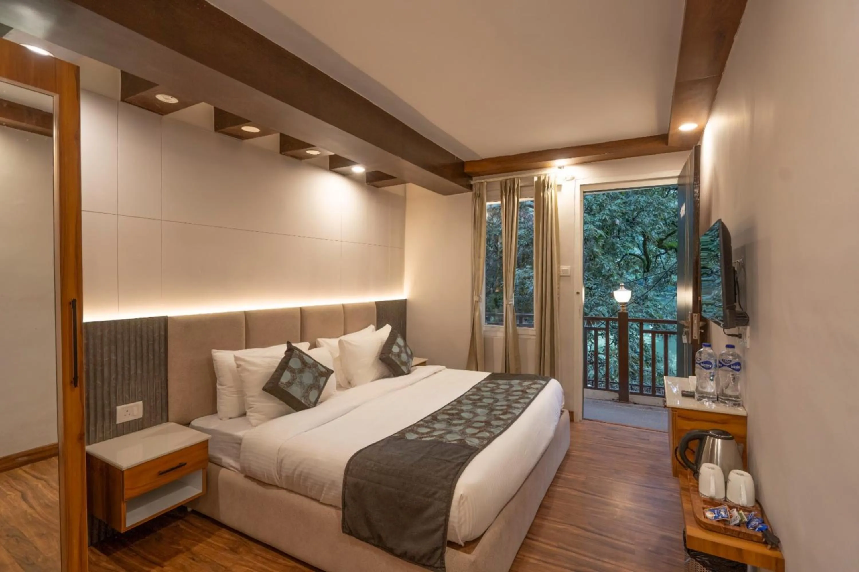 Excel Hotels & Resorts Mall Road Nainital