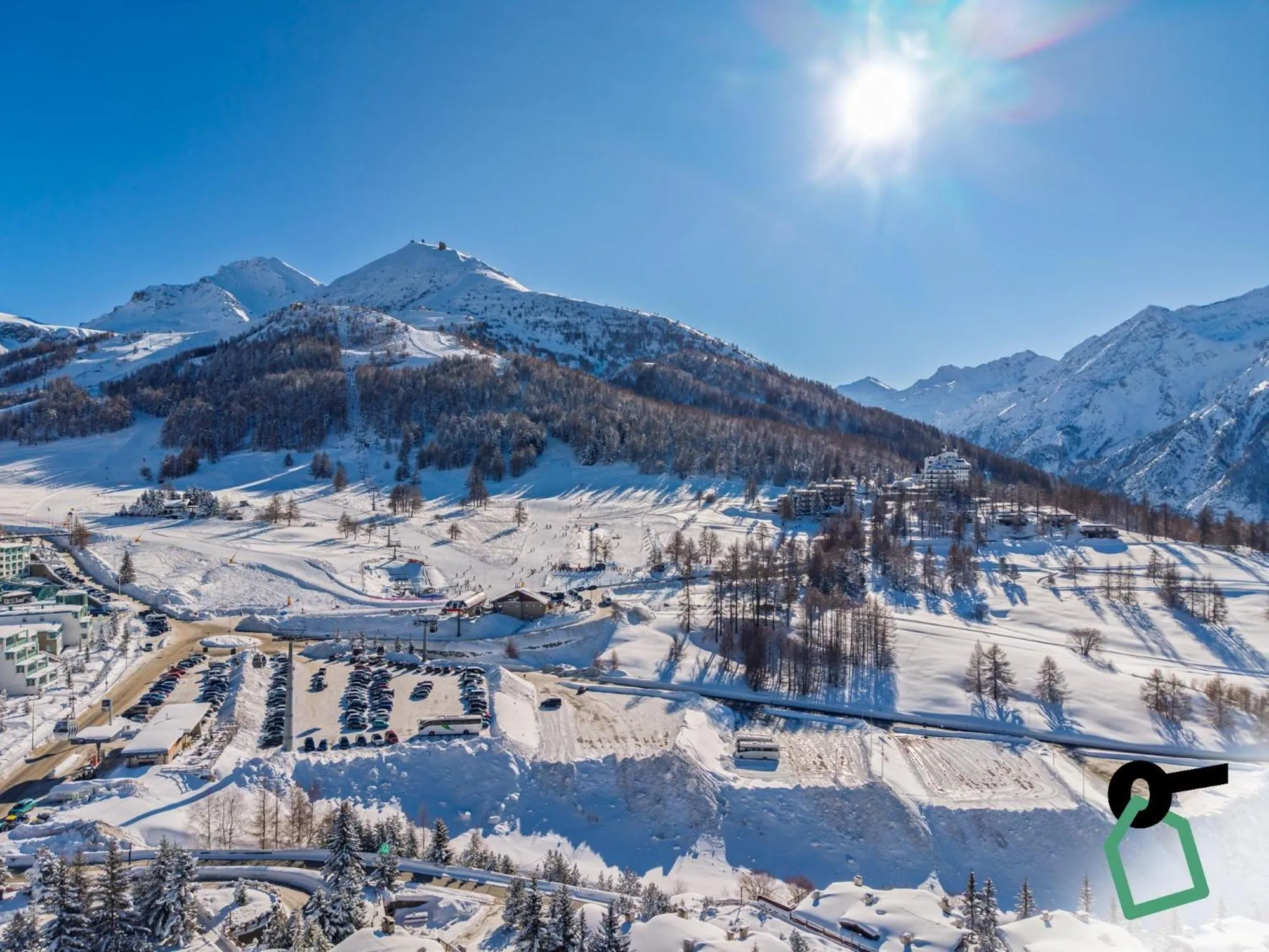 Mountain view in Hotiday Sestriere Ski Run
