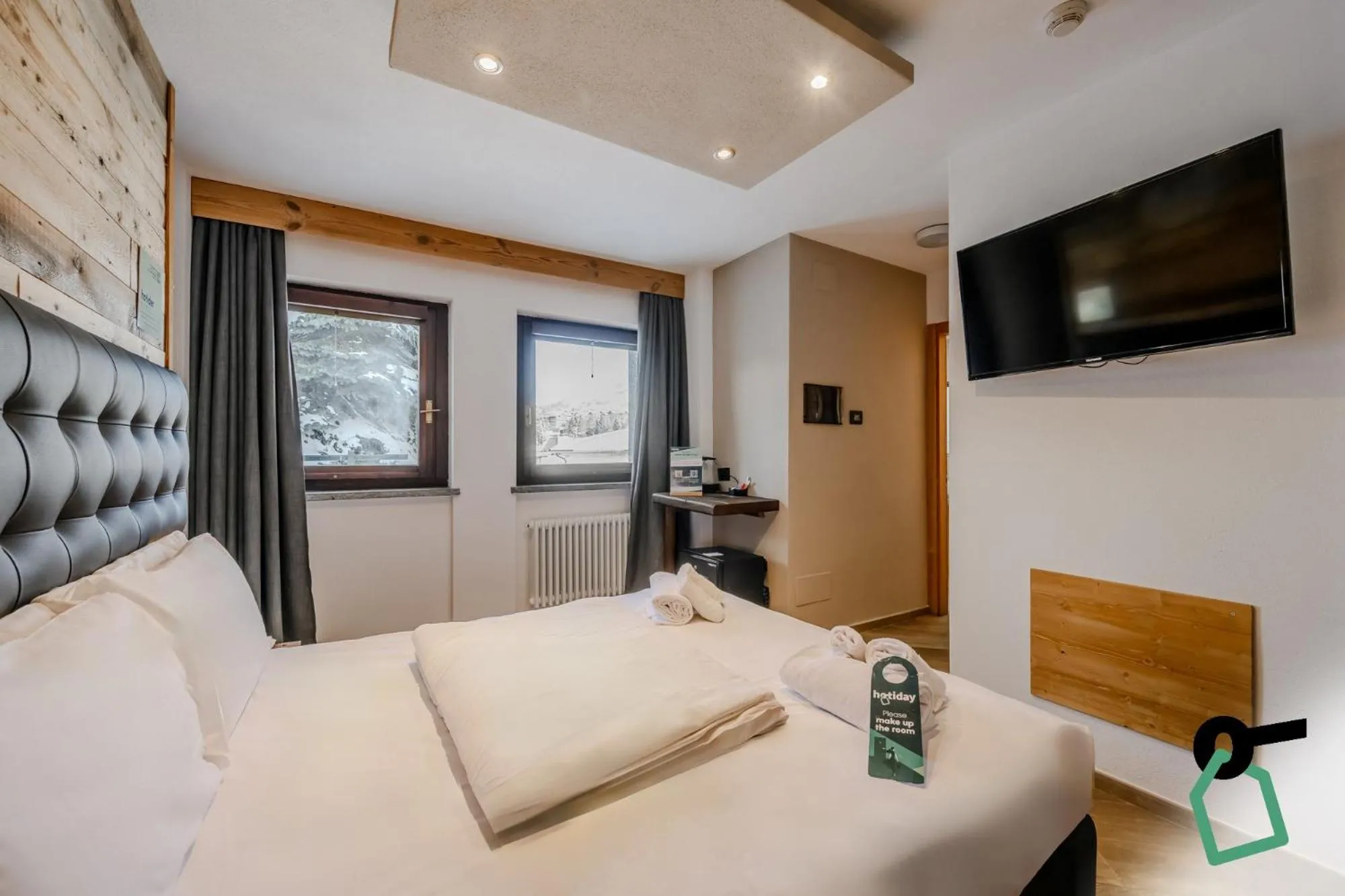 Bedroom, Bed in Hotiday Sestriere Ski Run