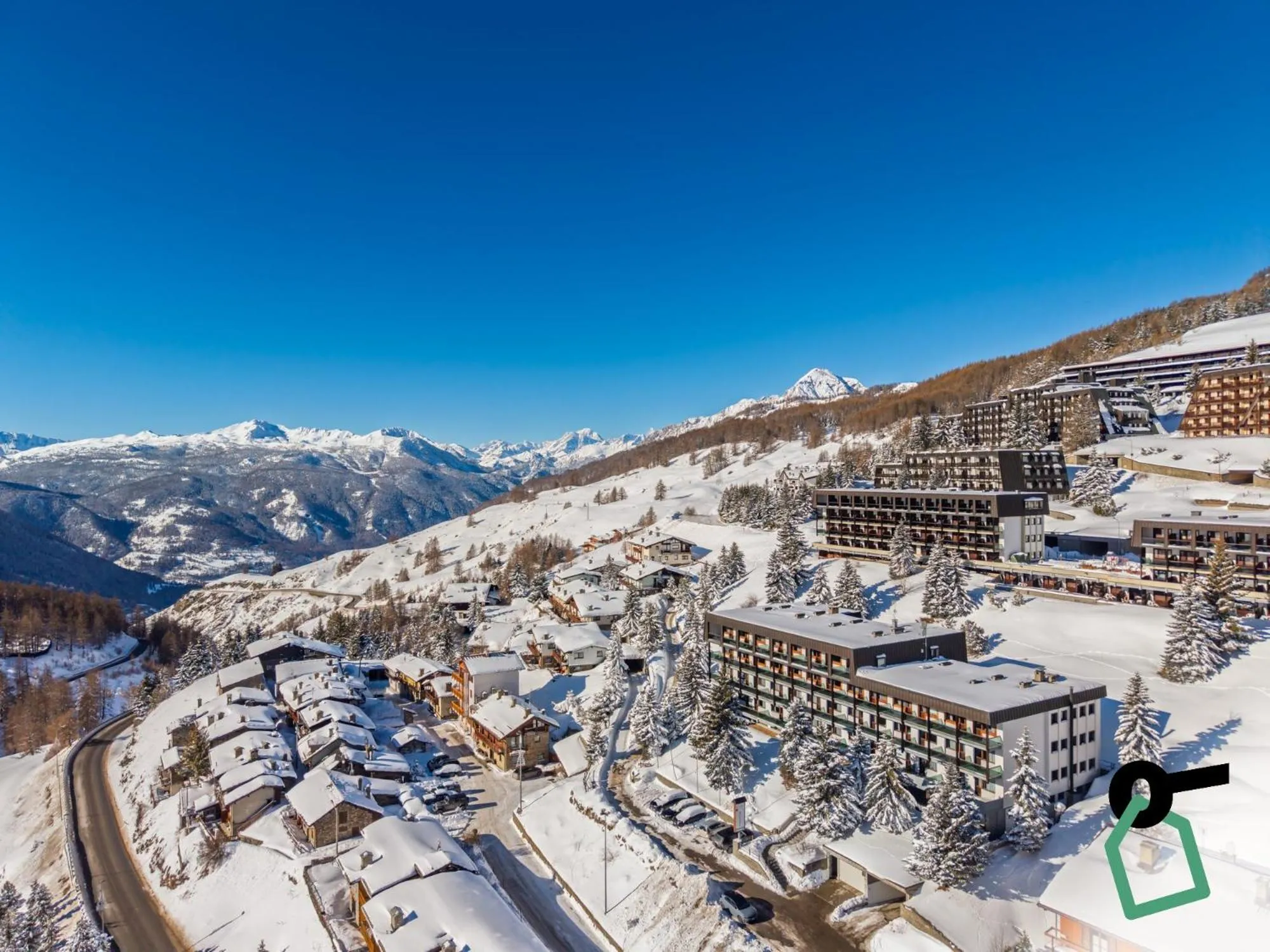 Bird's eye view in Hotiday Sestriere Ski Run