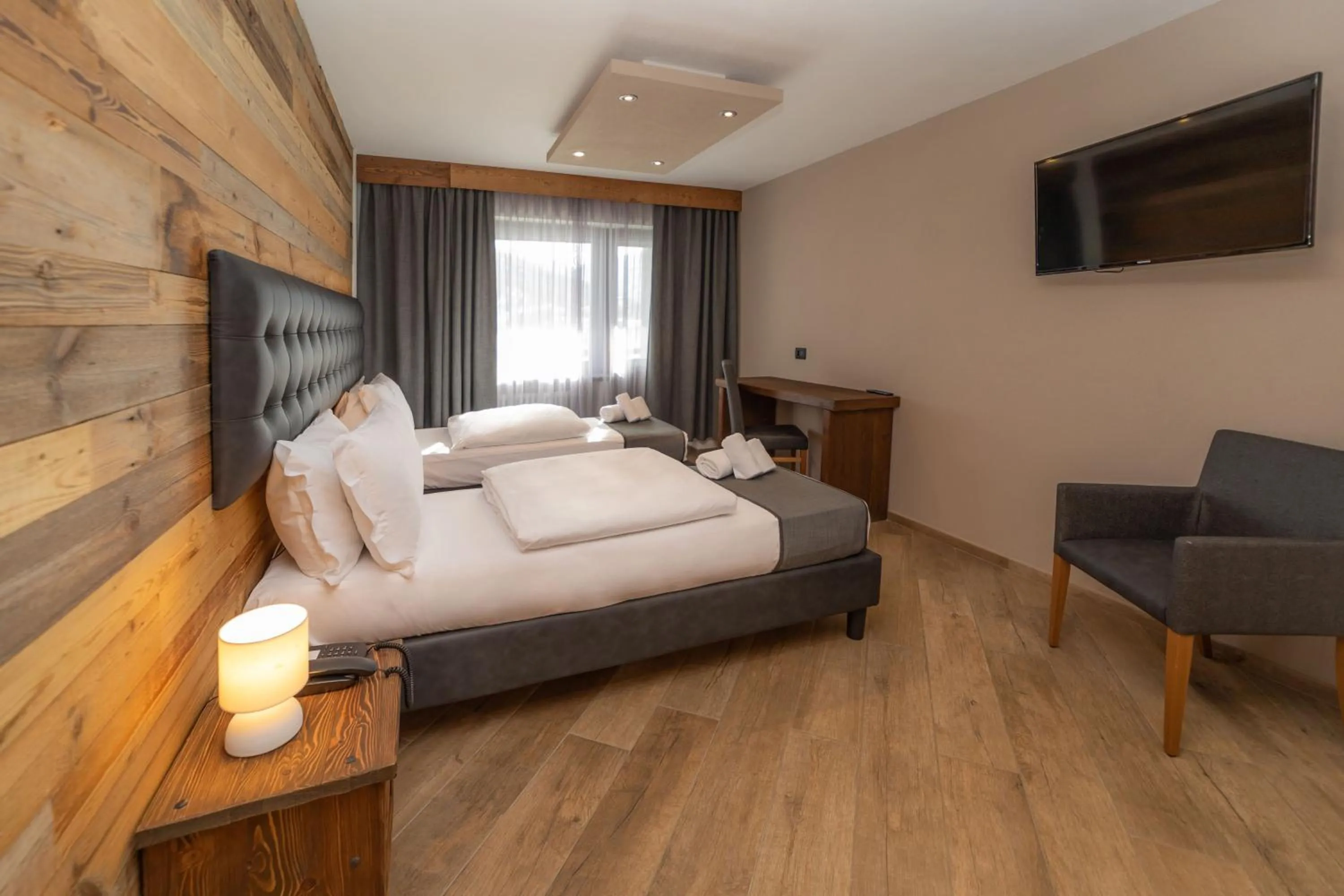 Bedroom, Bed in Hotiday Sestriere Ski Run