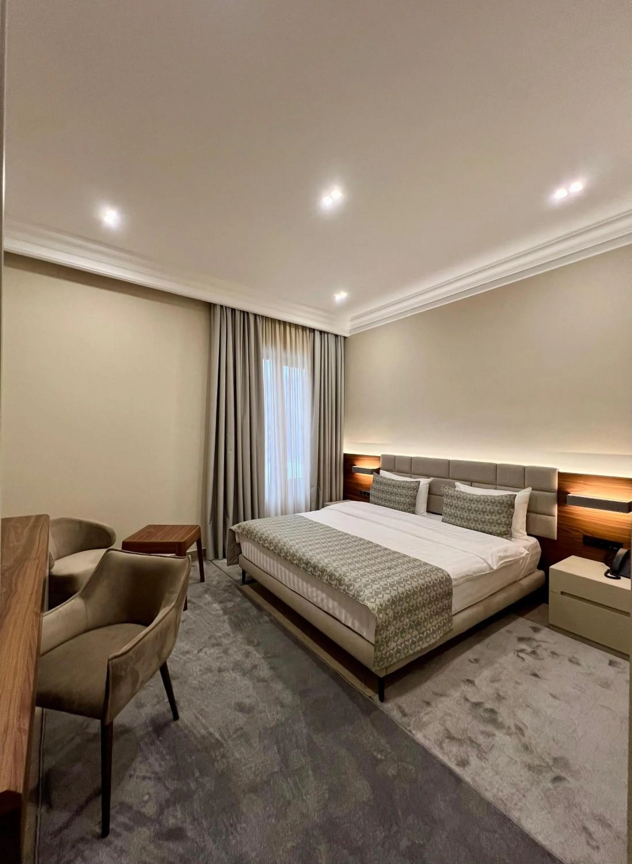 Bedroom, Bed in Plaza Viktoria Hotel Yerevan