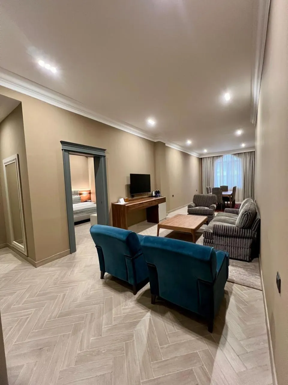 Photo of the whole room in Plaza Viktoria Hotel Yerevan