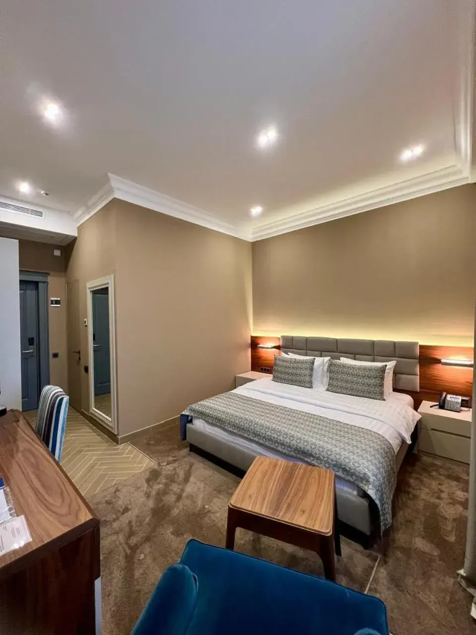 Standard King Room in Plaza Viktoria Hotel Yerevan Standard King Room in Plaza Viktoria Hotel Yerevan