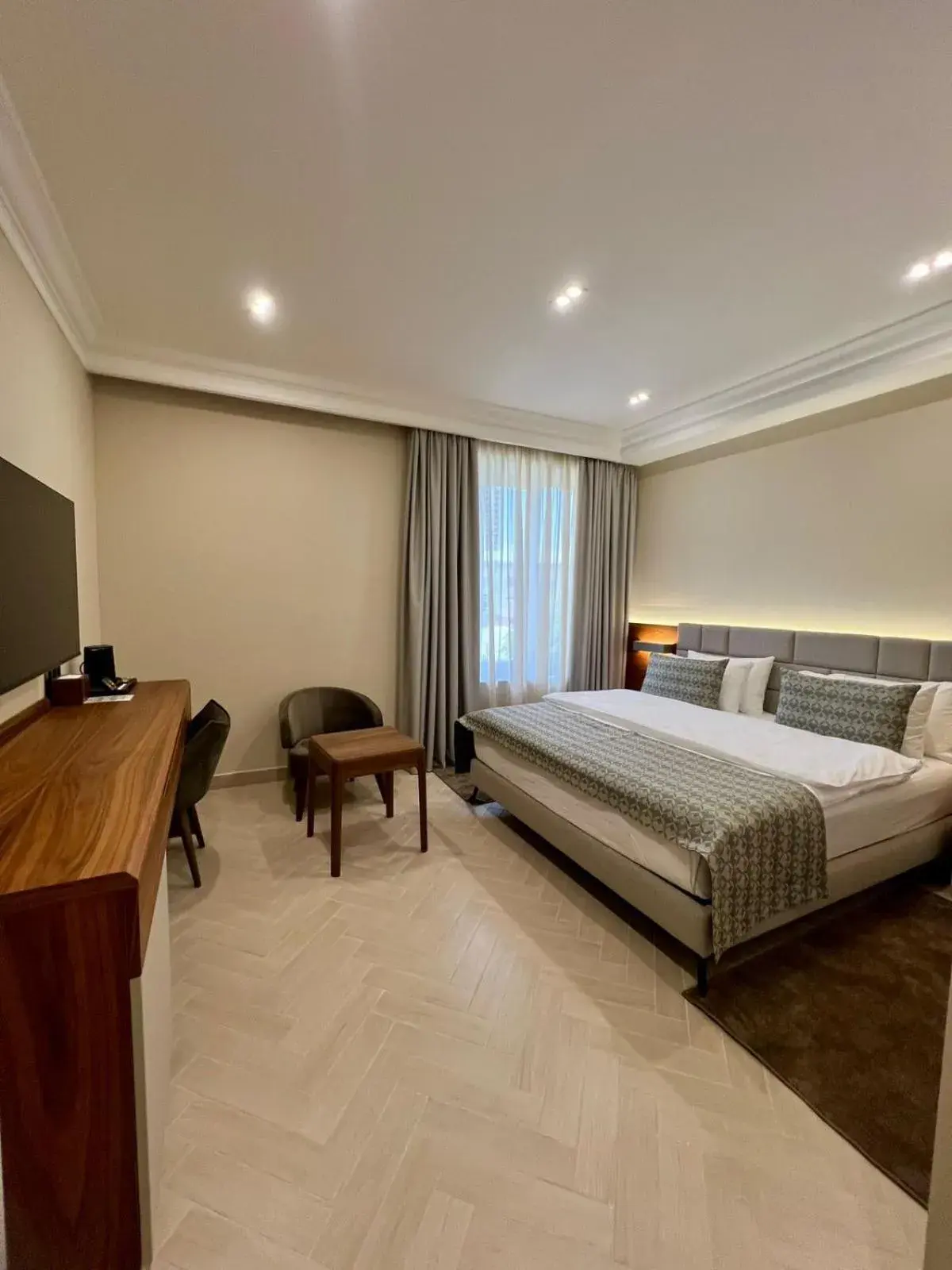 Standard King Room in Plaza Viktoria Hotel Yerevan Standard King Room in Plaza Viktoria Hotel Yerevan