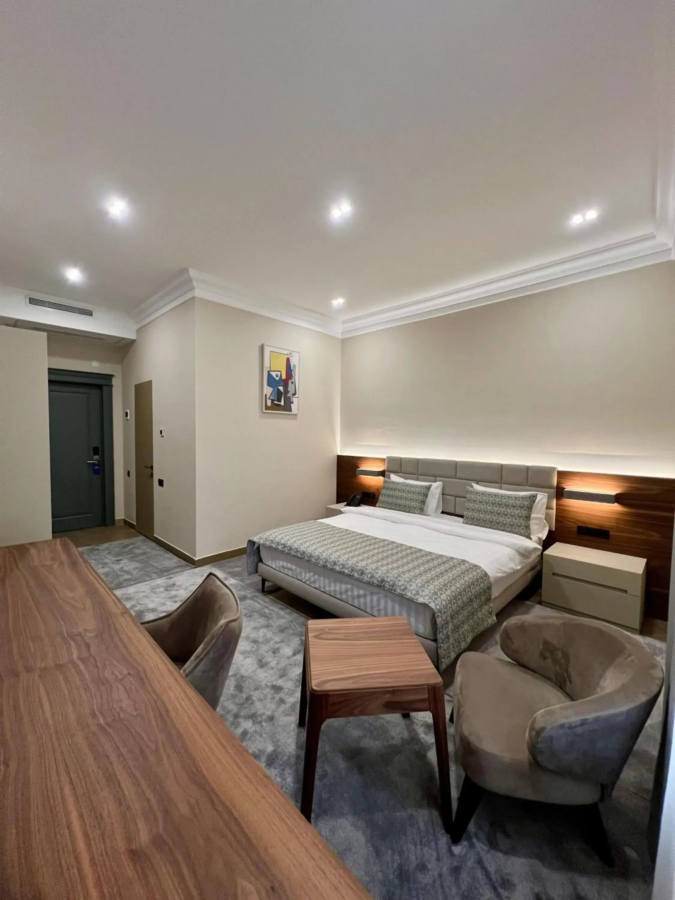 Standard King Room in Plaza Viktoria Hotel Yerevan Standard King Room in Plaza Viktoria Hotel Yerevan