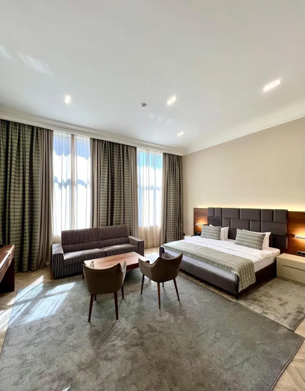 King Suite in Plaza Viktoria Hotel Yerevan King Suite in Plaza Viktoria Hotel Yerevan