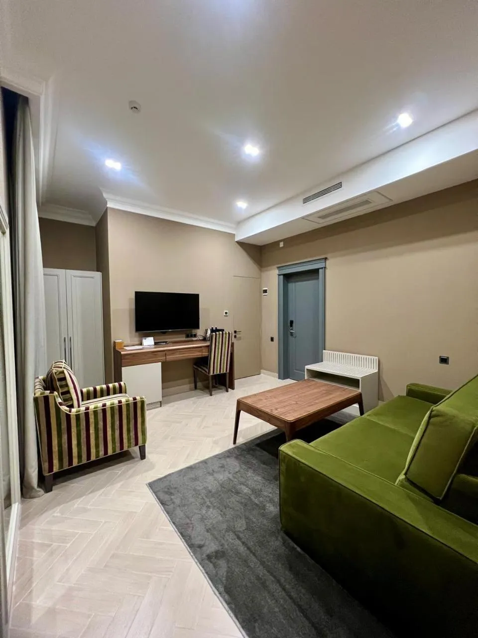 Seating area in Plaza Viktoria Hotel Yerevan