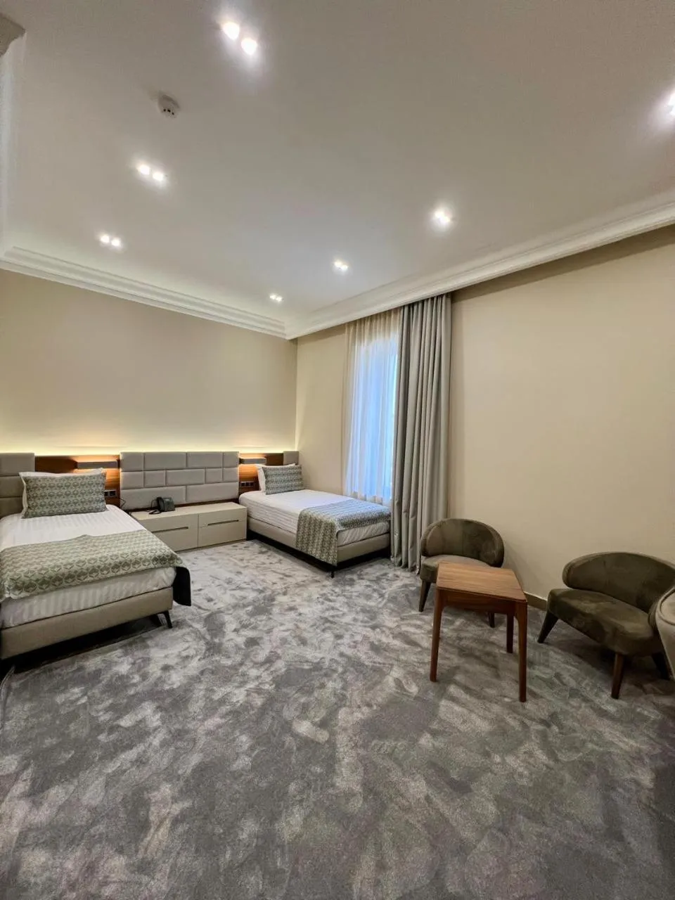 Photo of the whole room, Bed in Plaza Viktoria Hotel Yerevan