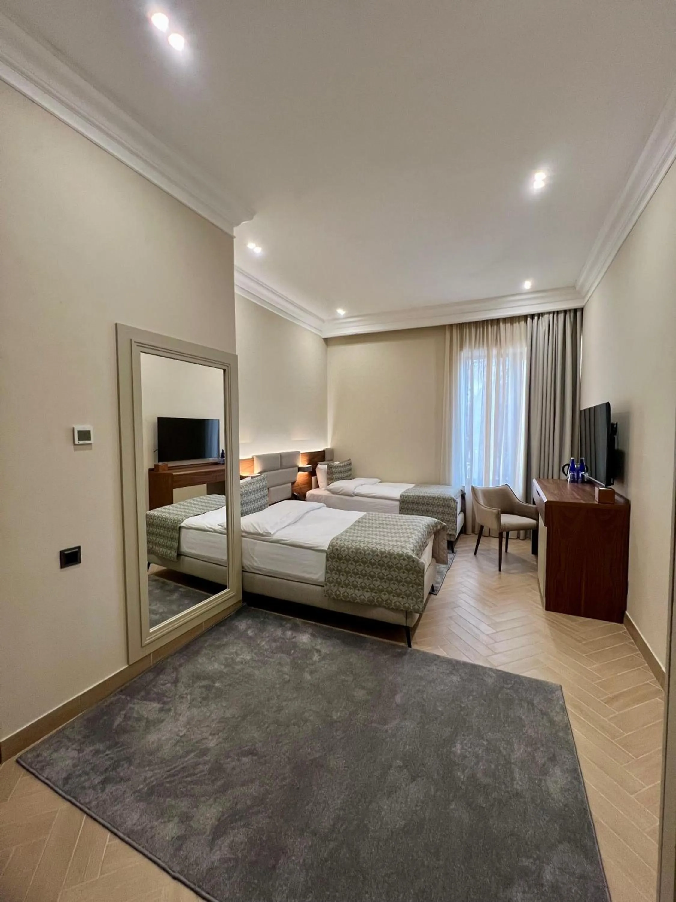 Bedroom, Bed in Plaza Viktoria Hotel Yerevan