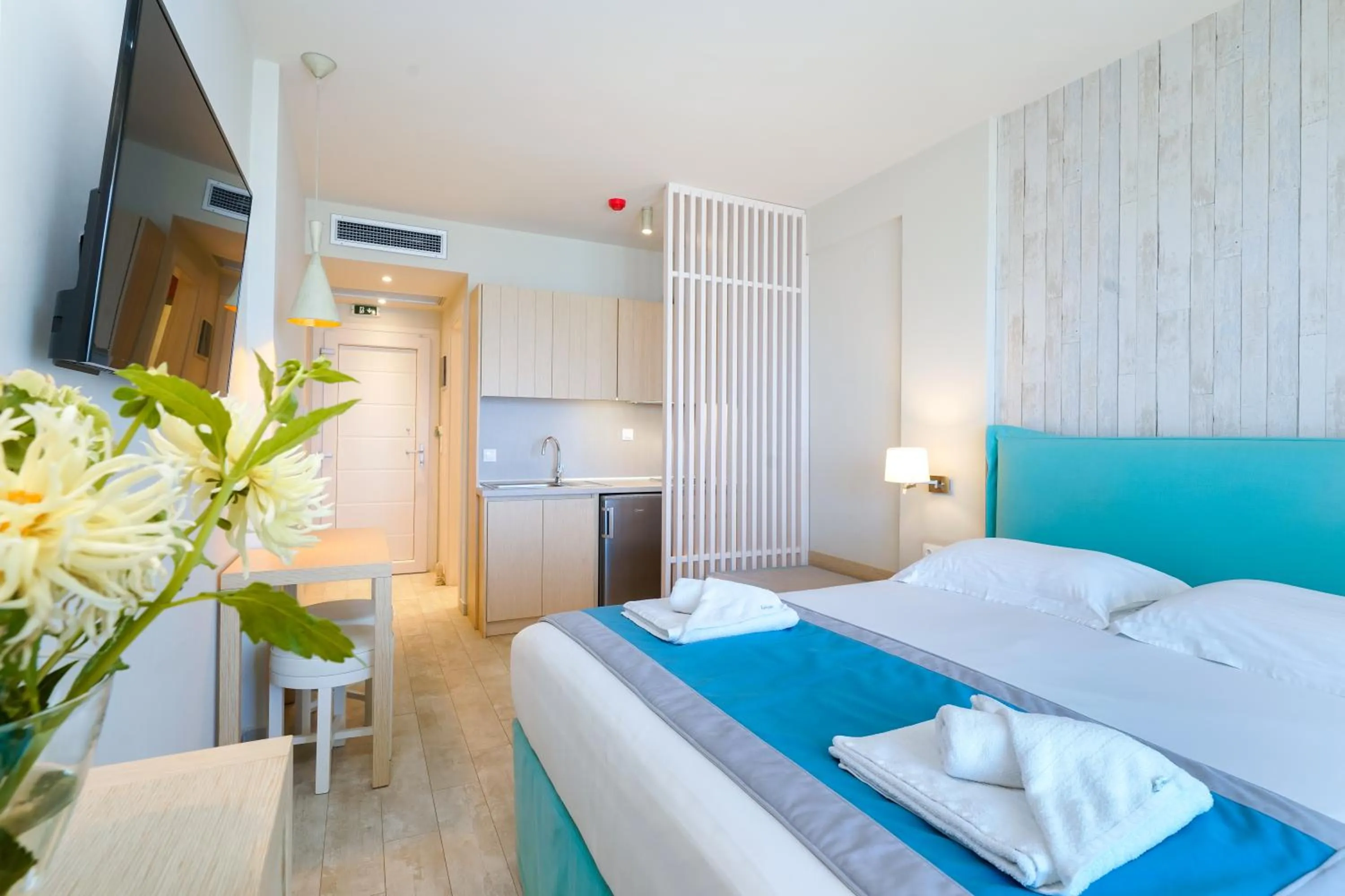 Photo of the whole room, Bed in Iliorama Luxury Apartments