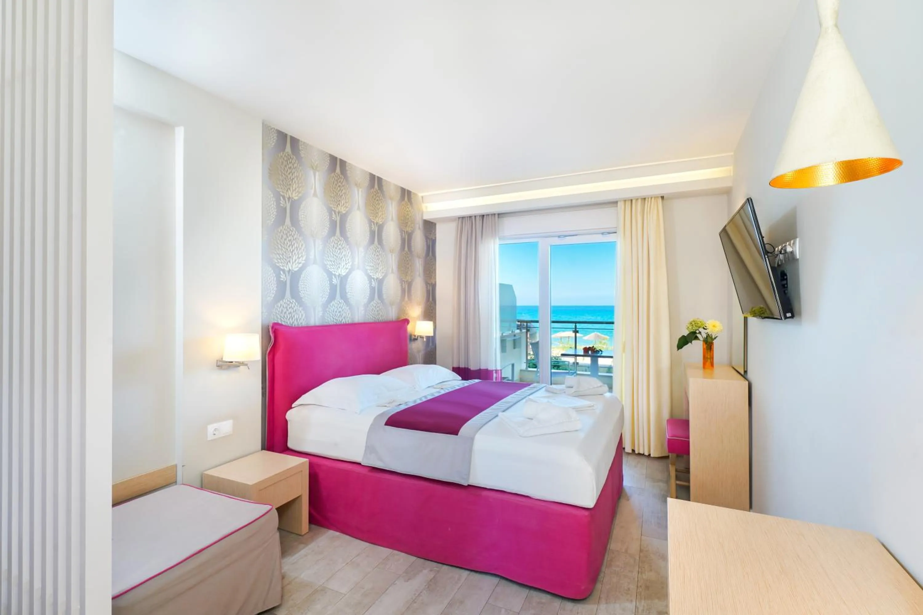 Photo of the whole room, Bed in Iliorama Luxury Apartments