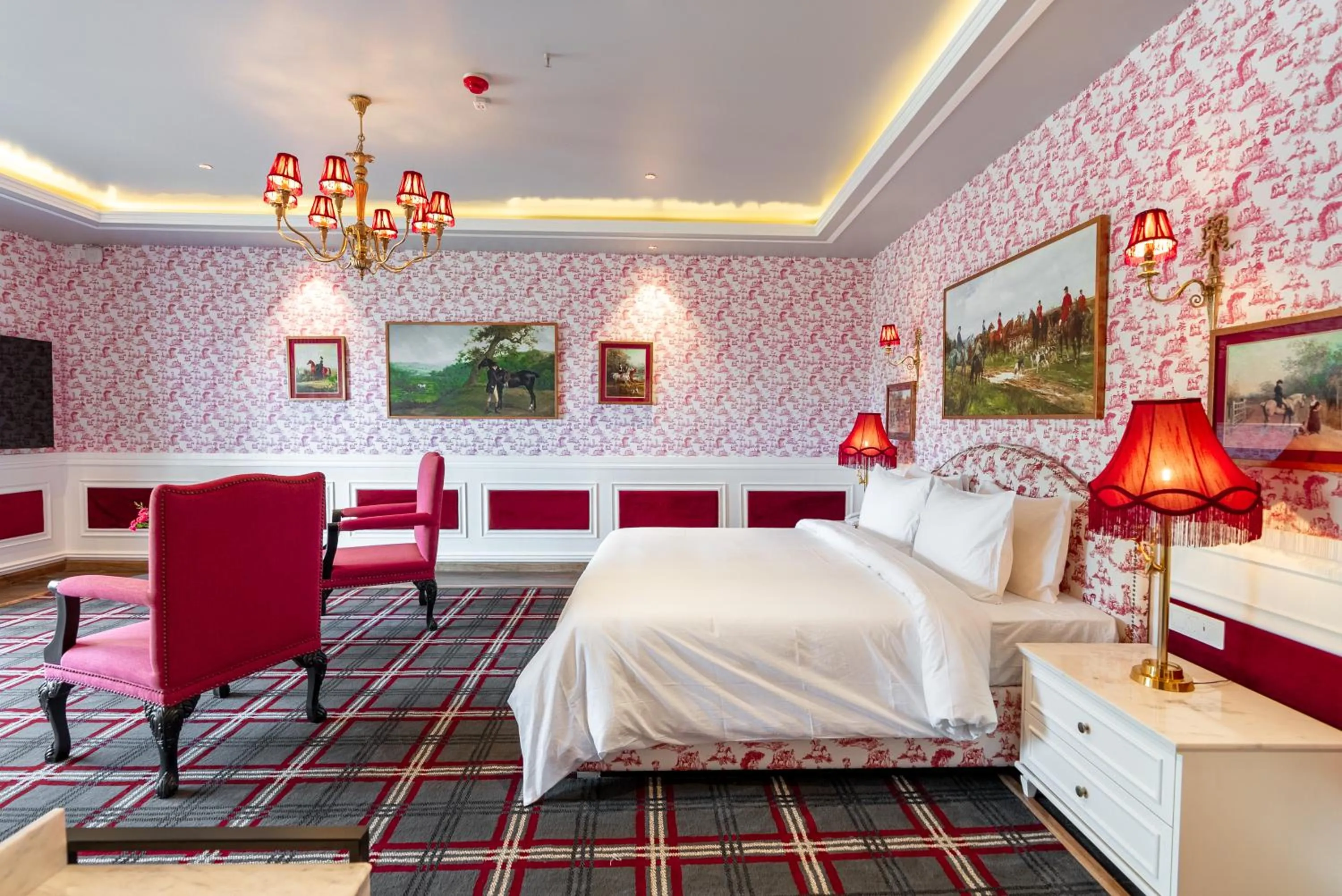 Bed in The Manor Sports and Wellness Hotel