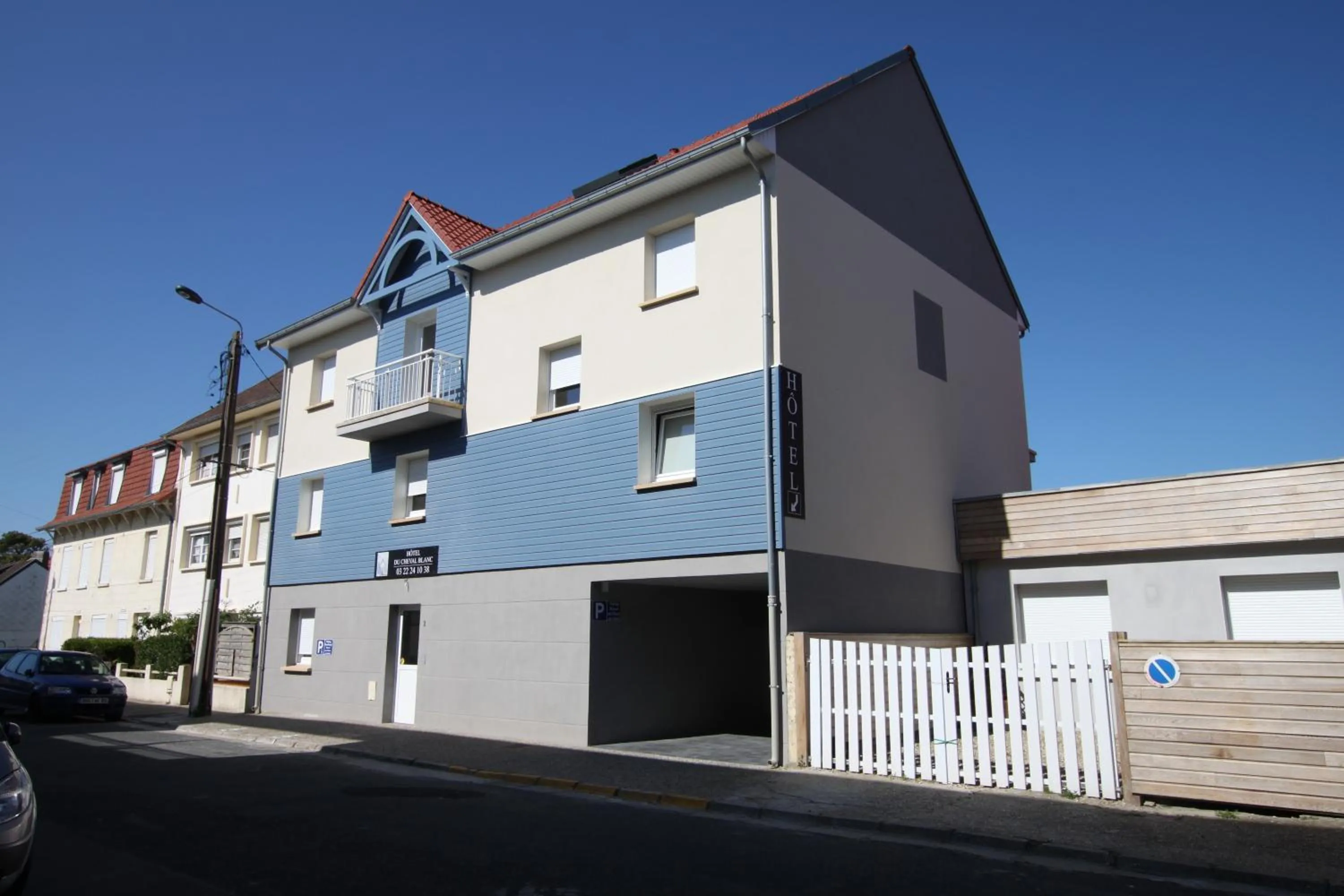 Property building in Hôtel Le Cheval Blanc